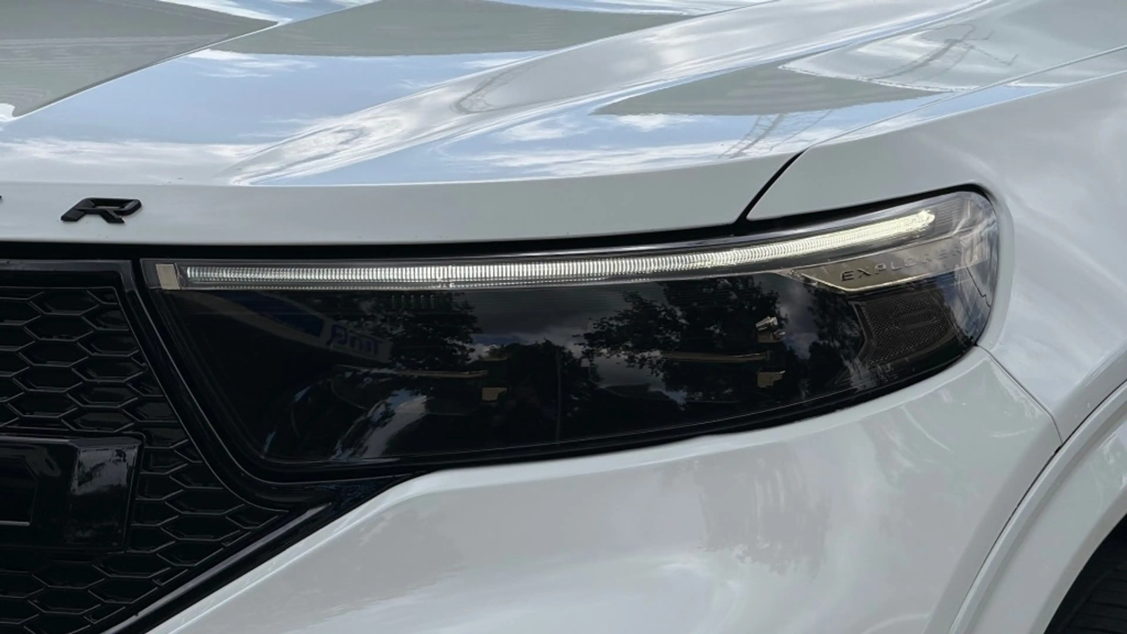 Ford Explorer 3.0 V6 EB PHEV ST-LINE / FULL WHITE EDITION / 20in — photo 19