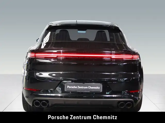 Porsche Cayenne view 5
