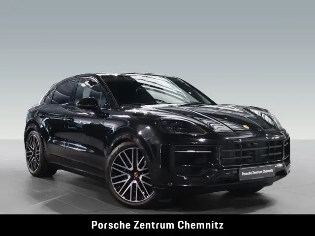 Porsche Cayenne view 9