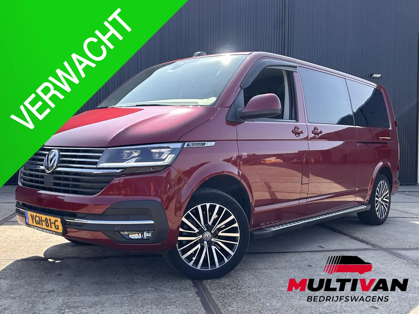 Volkswagen T6.1 Transporter 2.0 TDI L2H1 DC Bulli 199PK | 2x Schuif | LEDER | Czerwony - 1