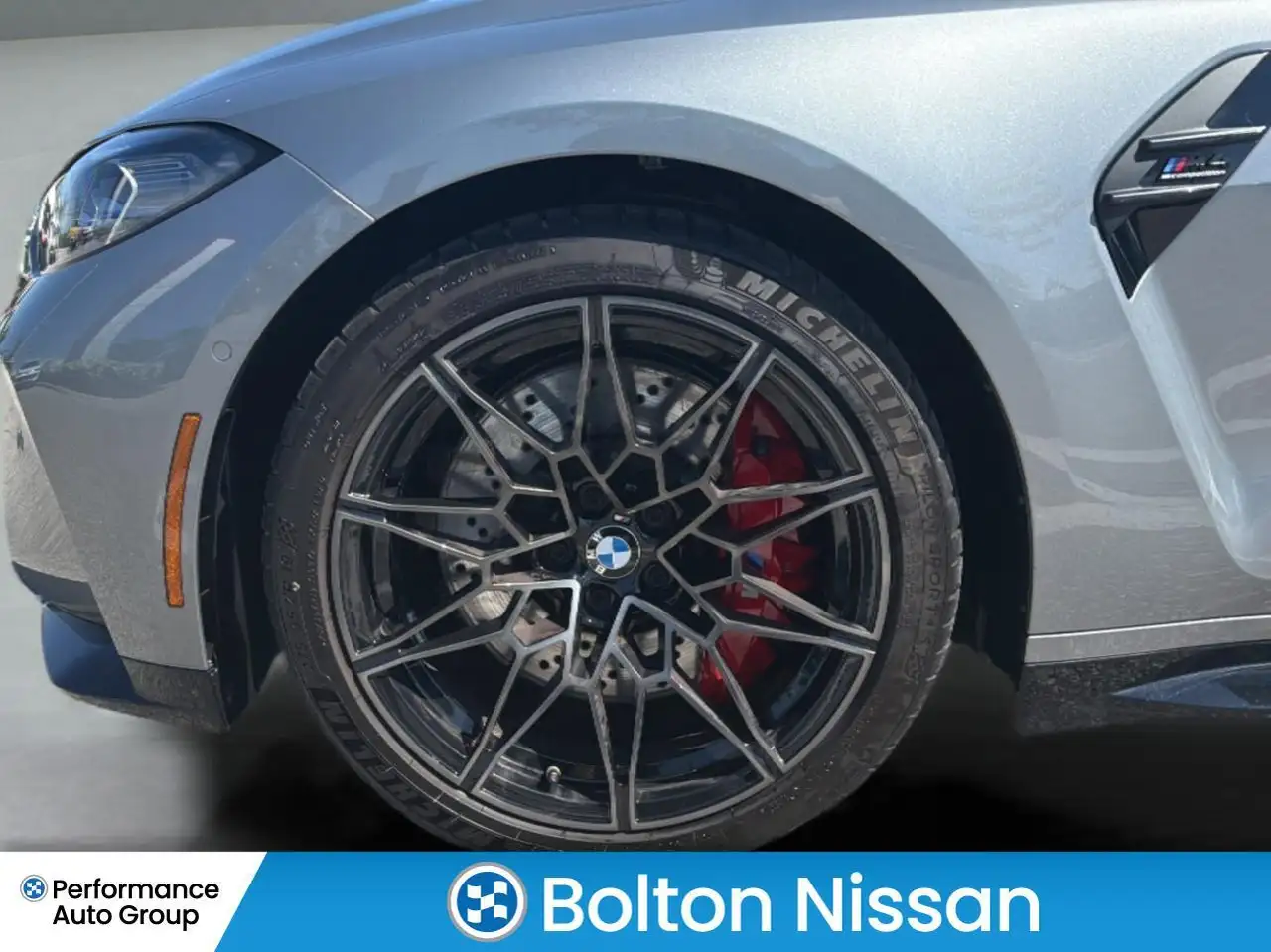BMW M4 photo BMW M4