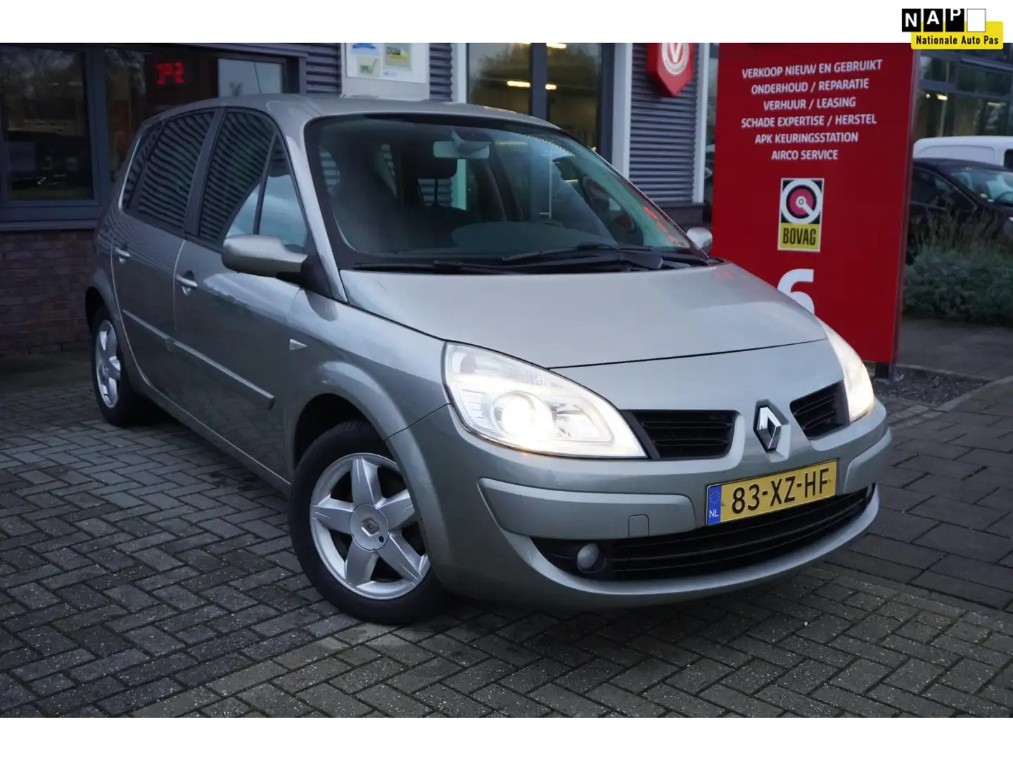 Renault Scenic 1.6-16V Business Line / Keyless / Radio / Climate Gris - 1