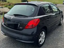 Peugeot 207 1.4 HDi 70ch FAP Série 64