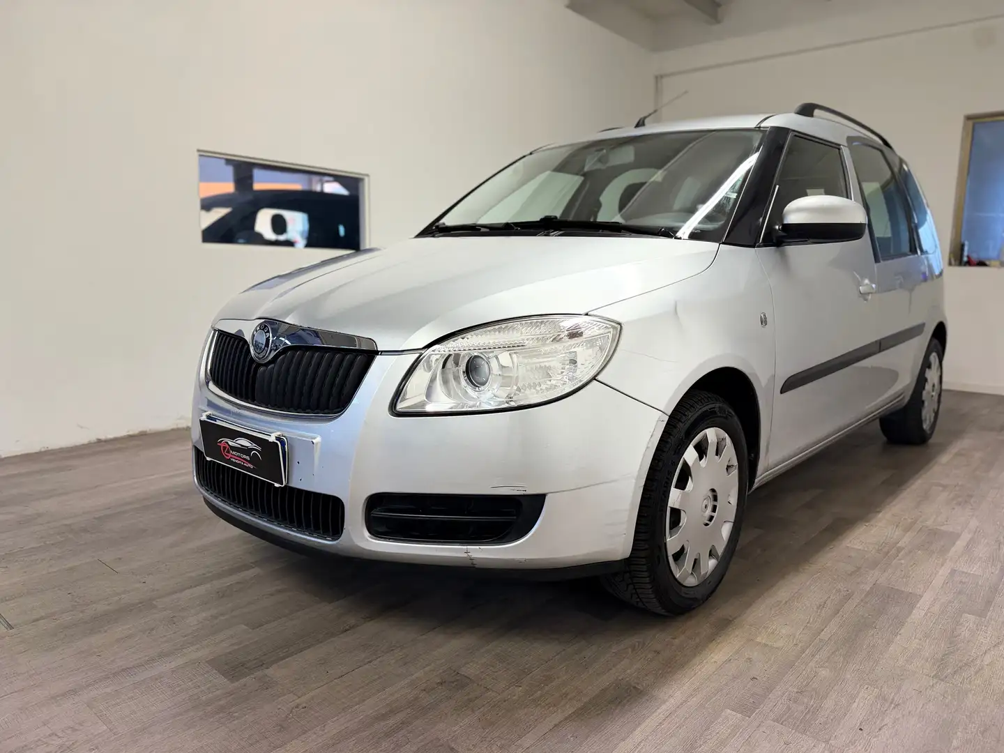 Skoda Roomster Roomster 1.4 Comfort GPL Gris - 2