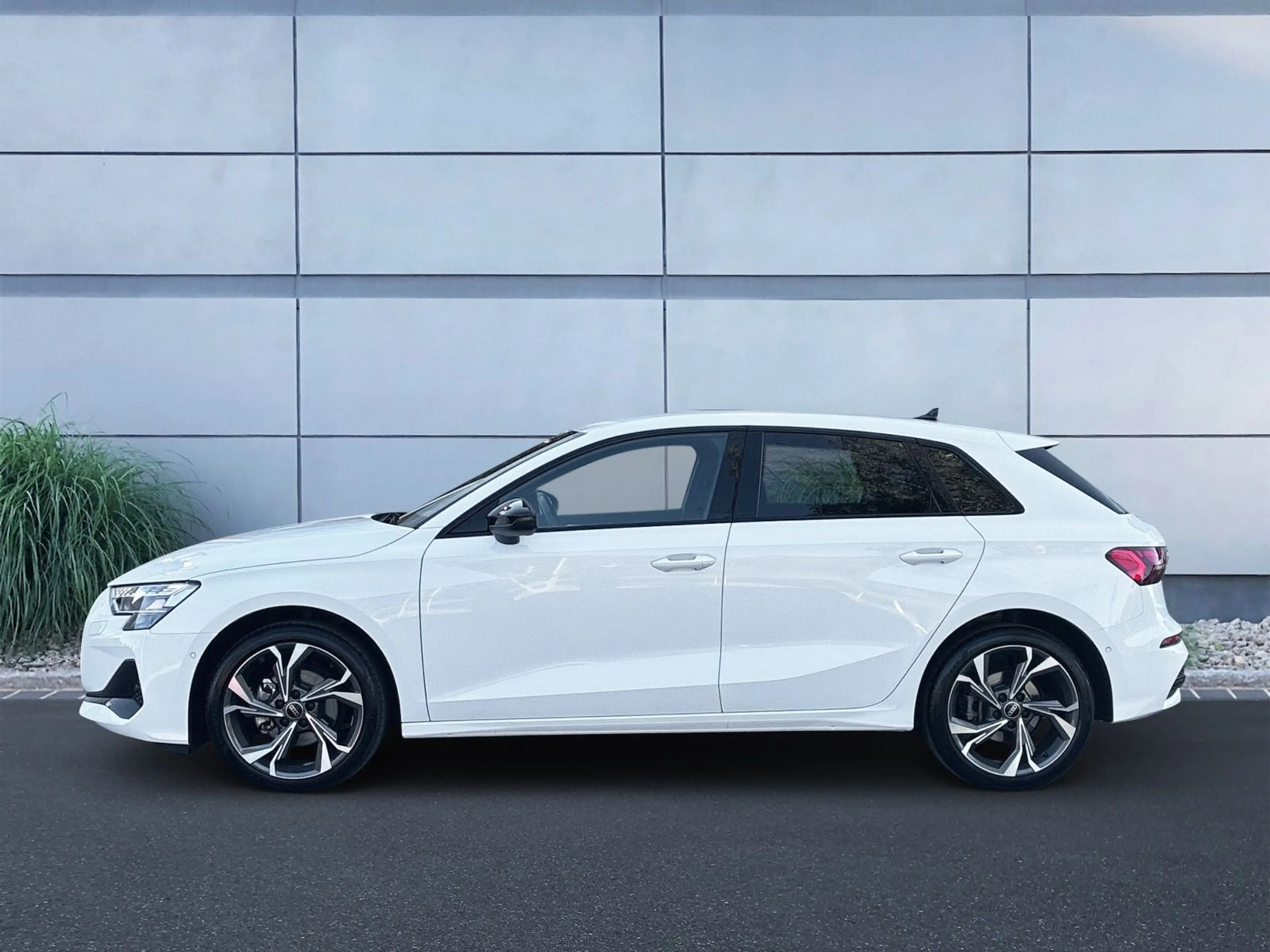 Audi A3 Advanced 35 TFSI 110(150) kW(PS) S — photo 2