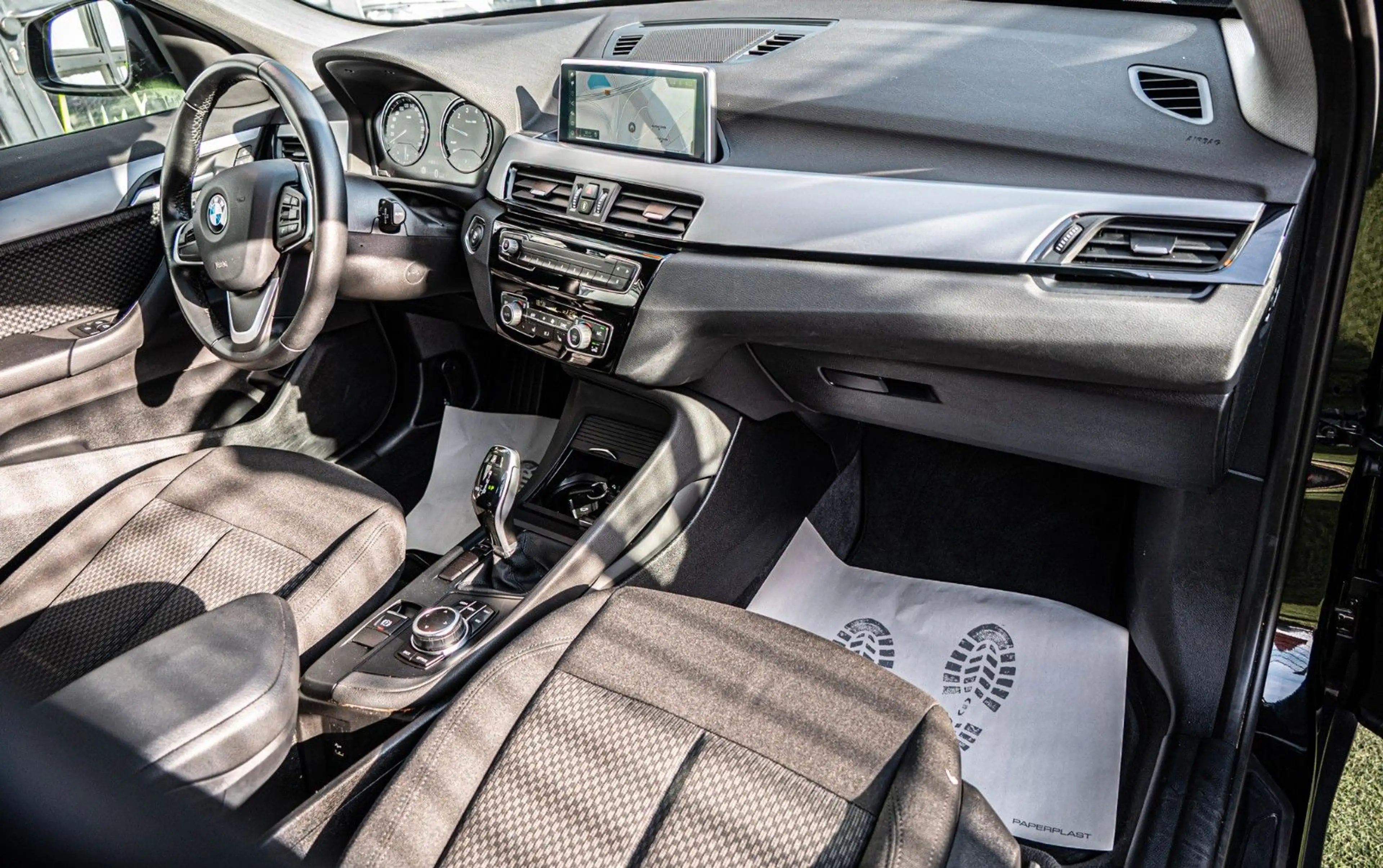 BMW X1 18i sDrive 1.HAND|PANO|NAVI|SHZ — photo 13