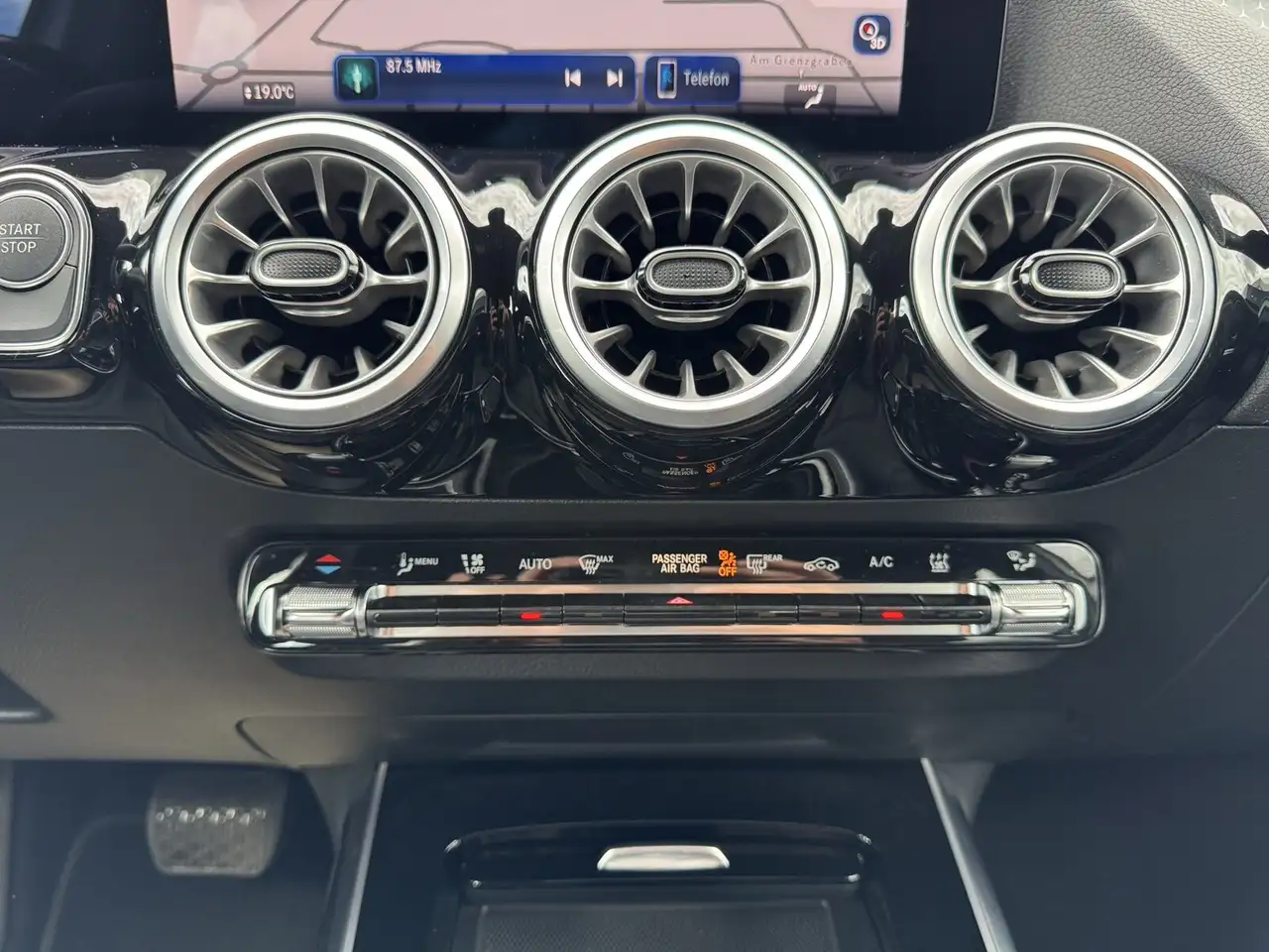 Mercedes-Benz EQA 250+ PROGR. NAVI+AHK+DISTR+LED+KAMERA+EASY-P, миниатюра 16