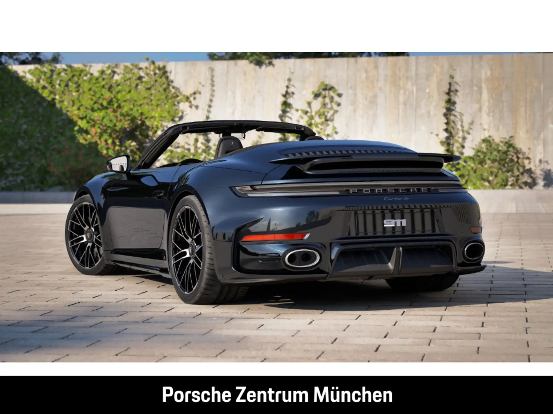 포르쉐 911 Turbo S Cabriolet 2026 네이비 사진 3