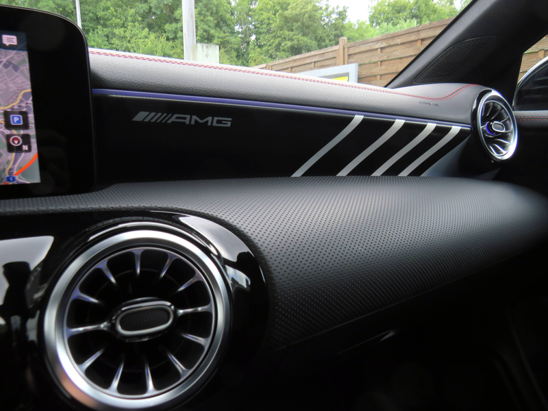 Mercedes-Benz CLA 35 AMG CLA 35 AMG Shooting Break 4Matic // Pano/Standhzg/Multib/Memory/Night/AHK — photo 12