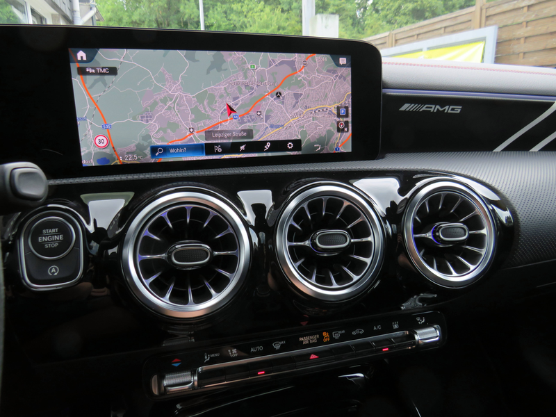 Mercedes-Benz CLA 35 AMG CLA 35 AMG Shooting Break 4Matic // Pano/Standhzg/Multib/Memory/Night/AHK — photo 11