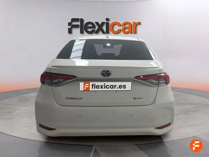 Toyota Auris 2025, foto 8