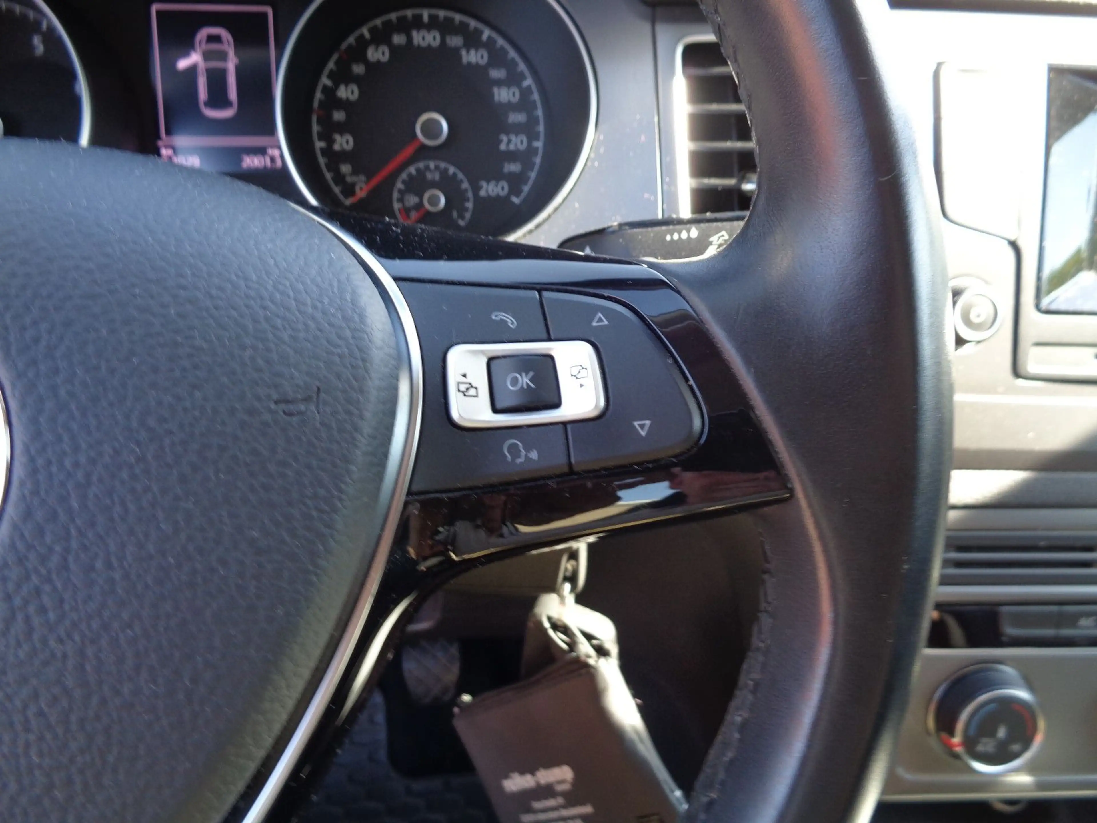 Volkswagen Golf Sportsvan LED, PTS, KLima, LM 8fach, Met., — photo 9