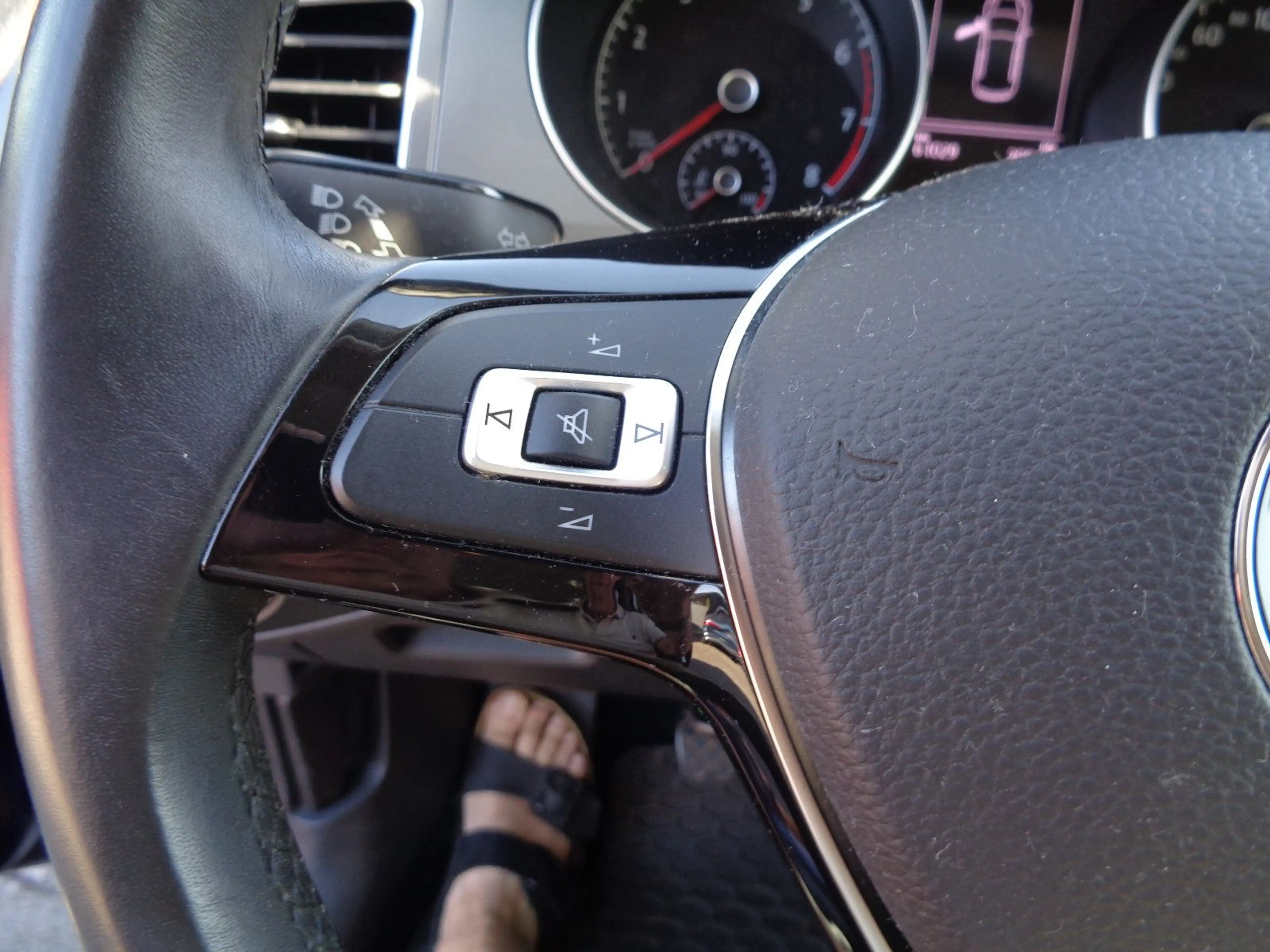 Volkswagen Golf Sportsvan LED, PTS, KLima, LM 8fach, Met., — photo 8