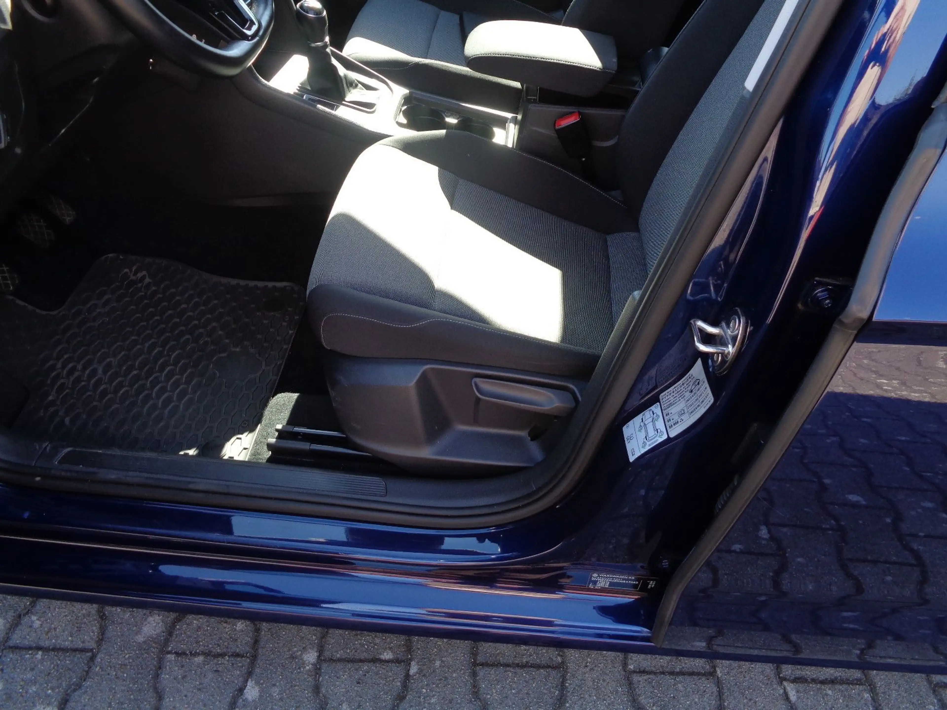 Volkswagen Golf Sportsvan LED, PTS, KLima, LM 8fach, Met., — photo 6