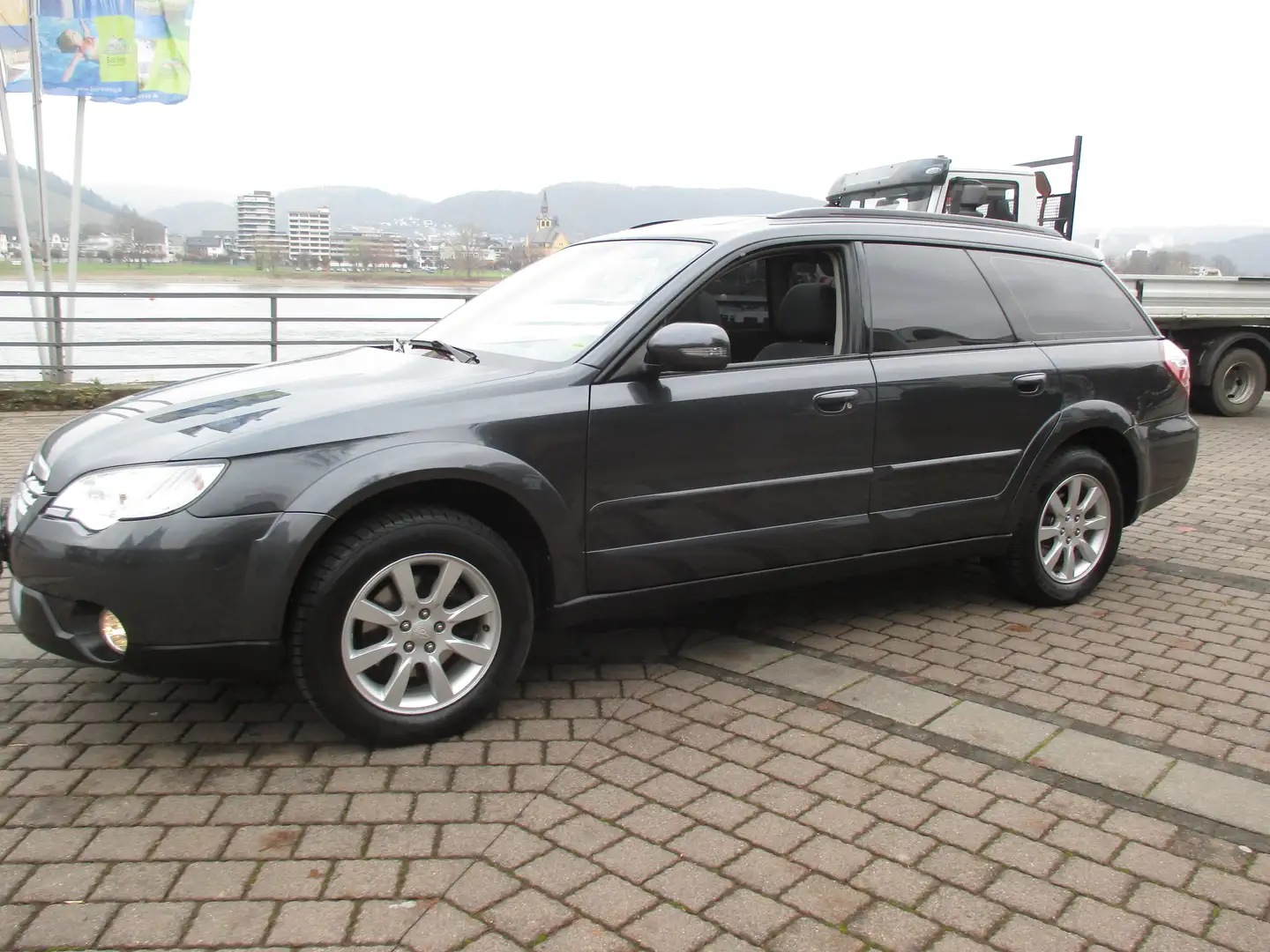 Subaru OUTBACK Outback 2.5i Automatik, Allrad, Topzustand!!! Schwarz - 2