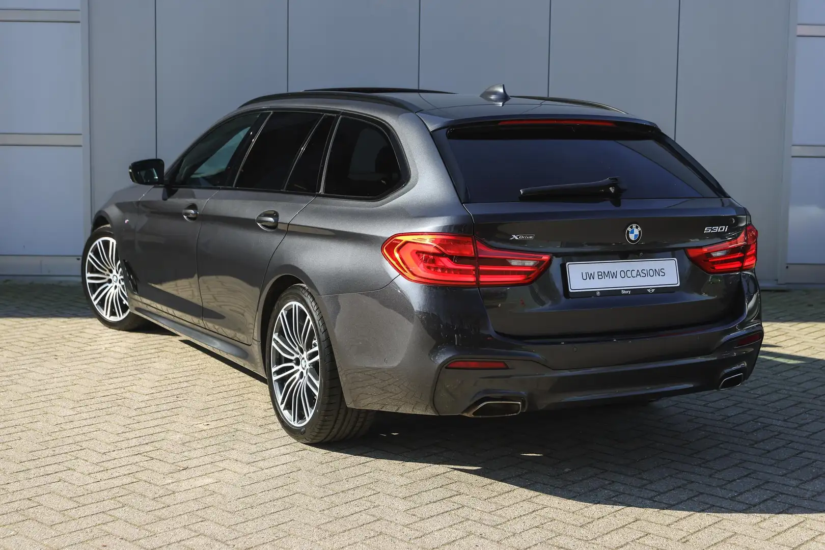 BMW 530 5 Serie Touring 530i xDrive High Executive M Sport Gris - 2
