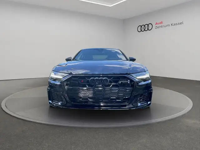 Audi S6 view 10