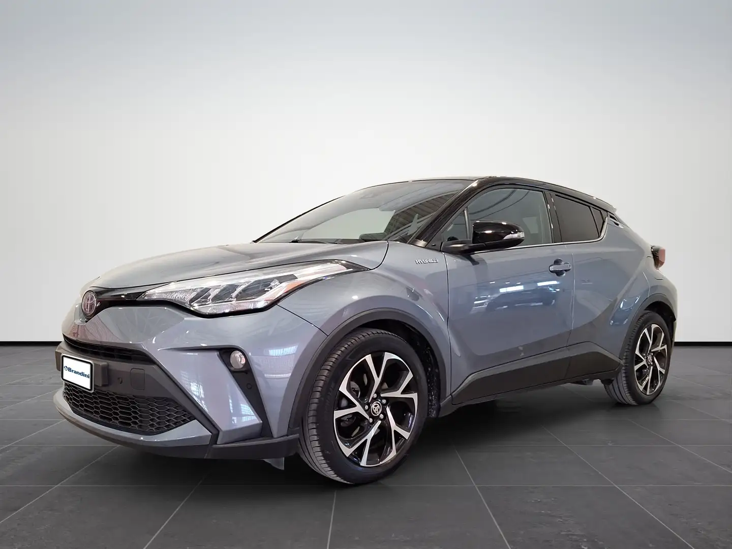 Toyota C-HR 2.0 Hybrid More Business Grijs - 1