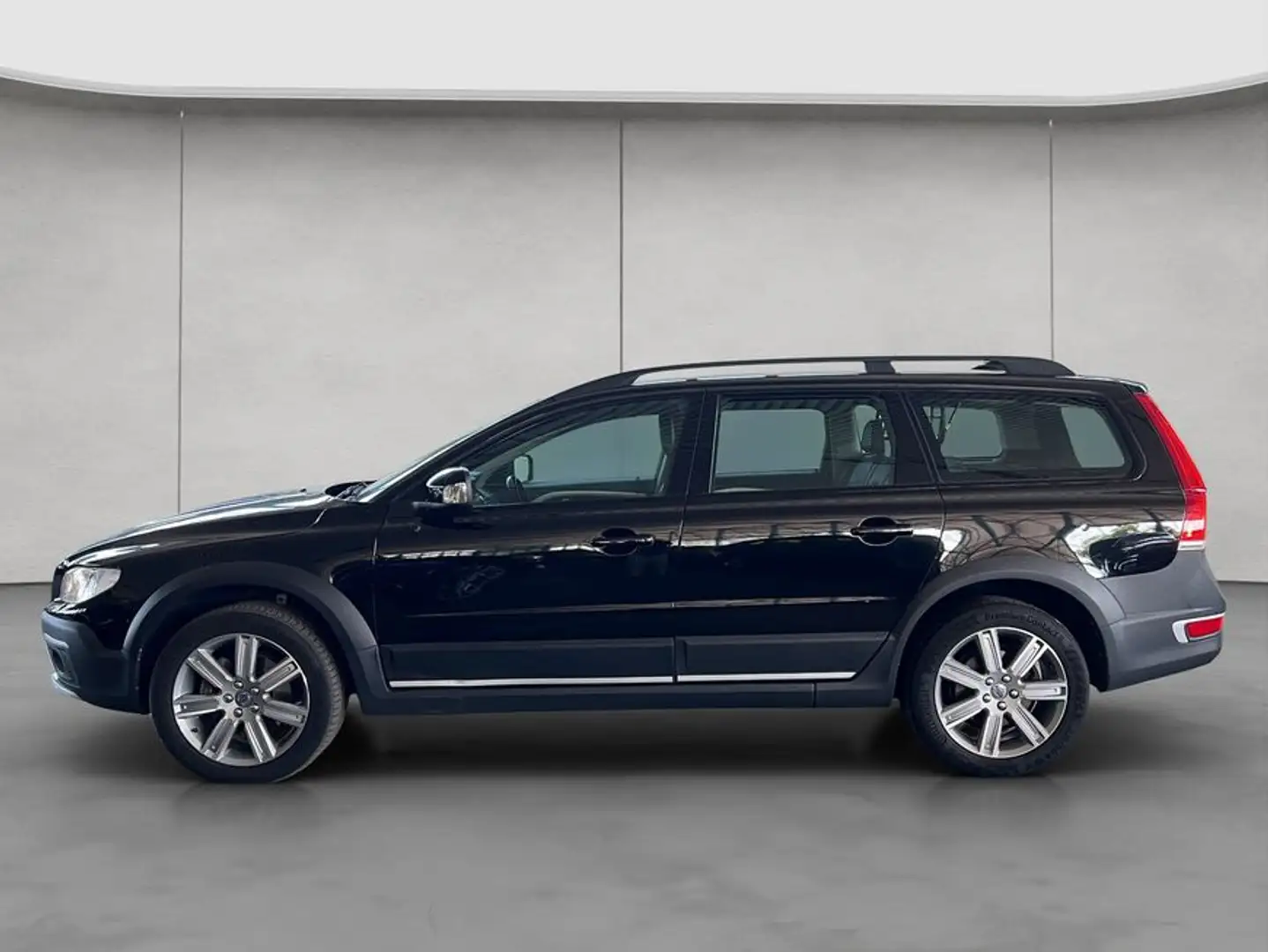 Volvo XC70 XC70 D4 Summum Aut Glasd Leder Standh Navi Xenon crna - 2
