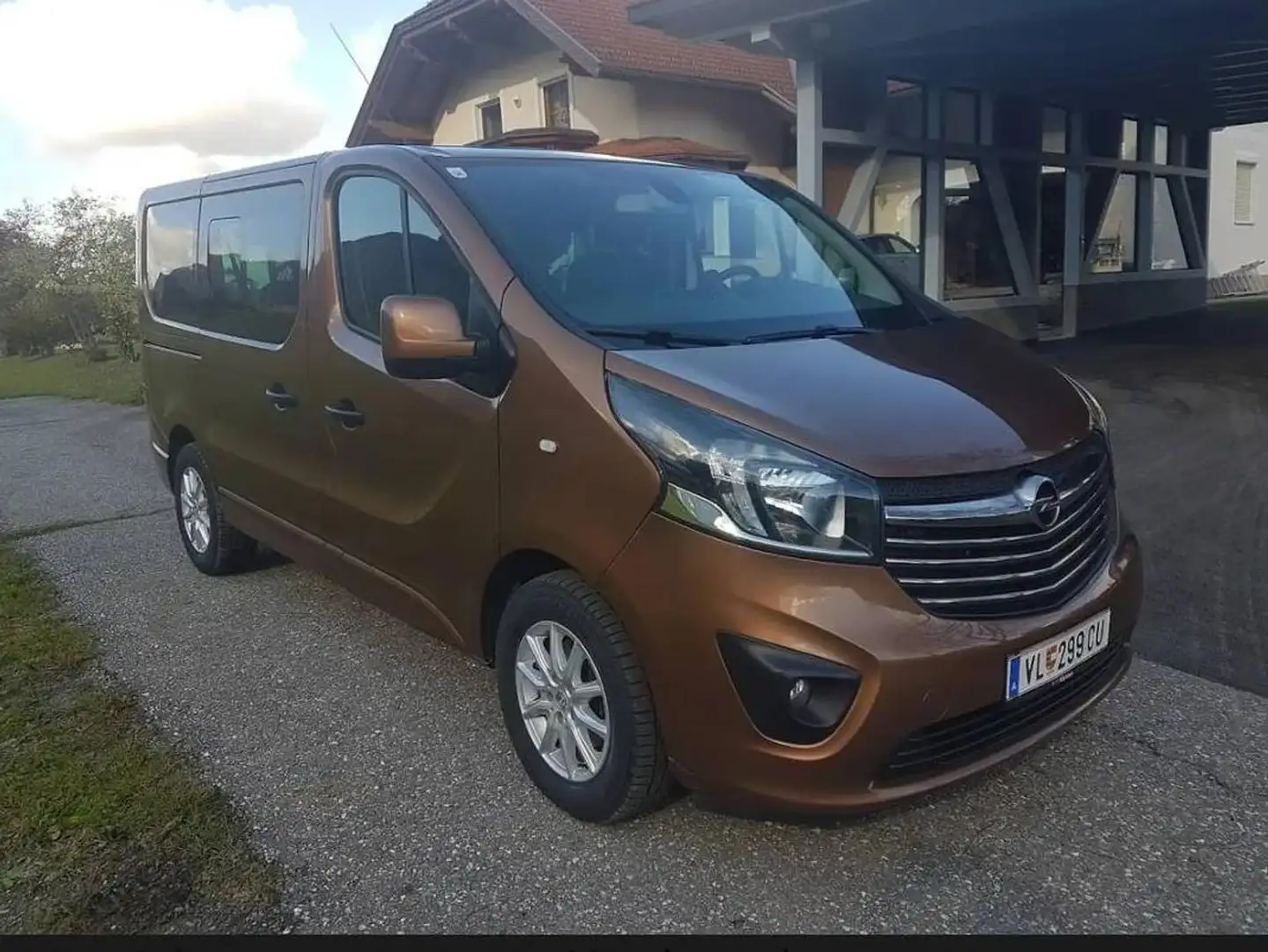 Opel Vivaro Vivaro Combi L1H1 1,6 BiTurbo CDTI ecoflex 2,7t Start/Stop Braun - 2