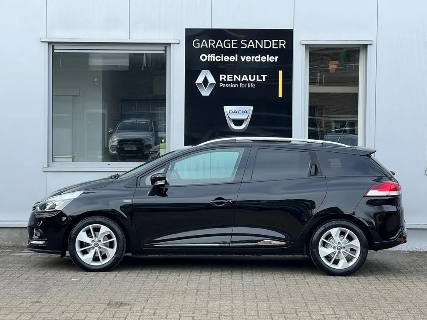 Renault Clio TCe 90 Pk Limited Zwart - 2