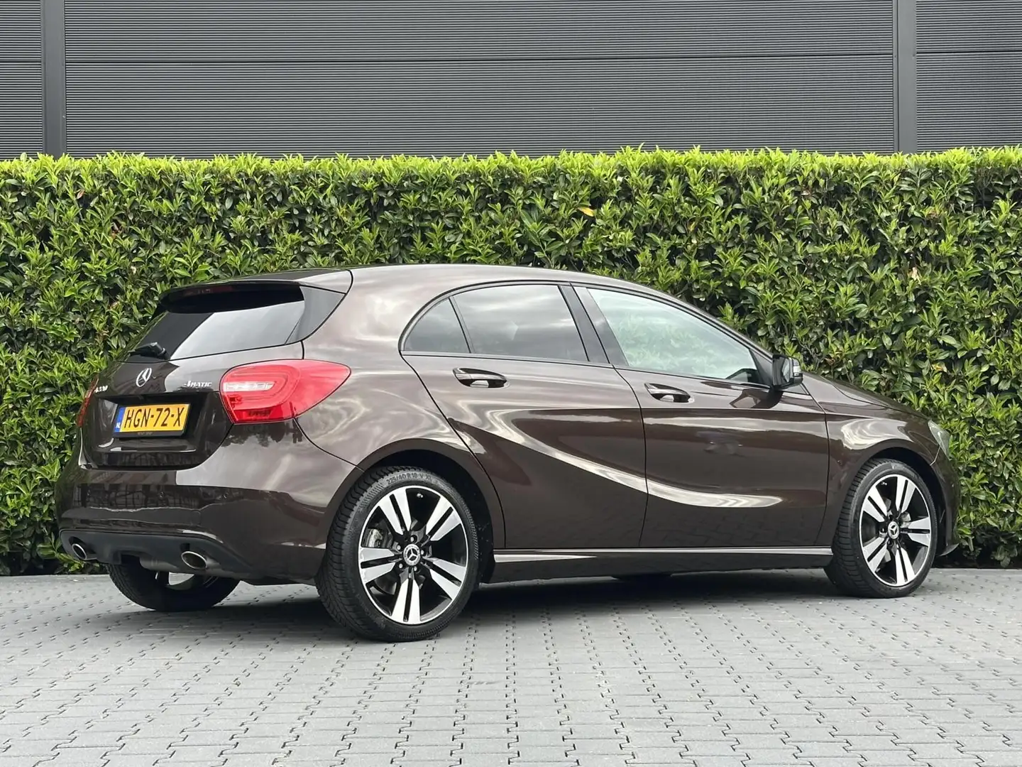 Mercedes-Benz A 220 4Matic Prestige, CRUISE, NAVI, CAMERA, LEDER, LED, Bruin - 2