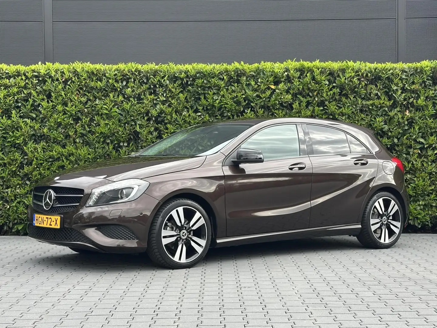 Mercedes-Benz A 220 4Matic Prestige, CRUISE, NAVI, CAMERA, LEDER, LED, Bruin - 1