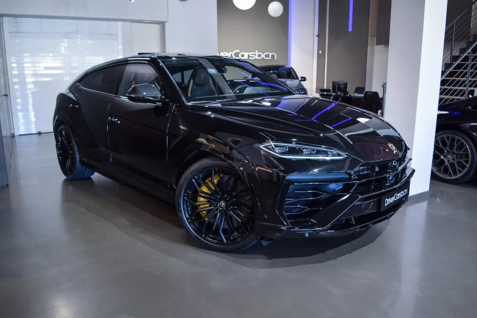 Lamborghini Urus SE Negro - 2