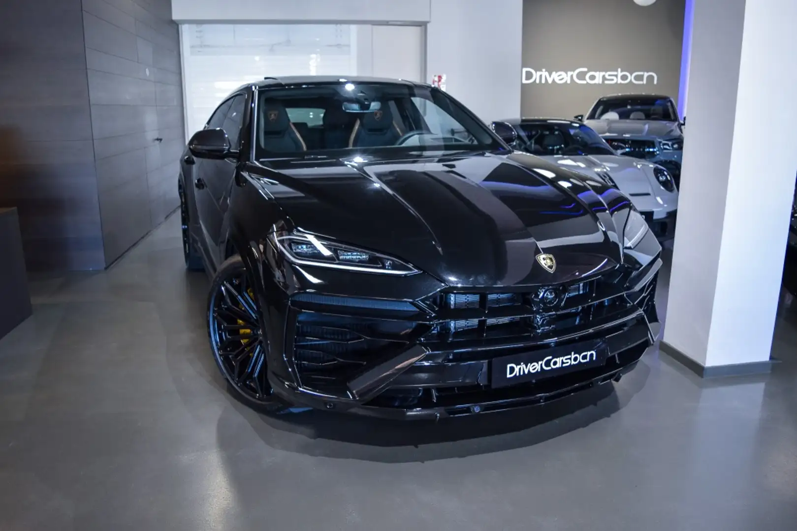 Lamborghini Urus SE Negro - 1