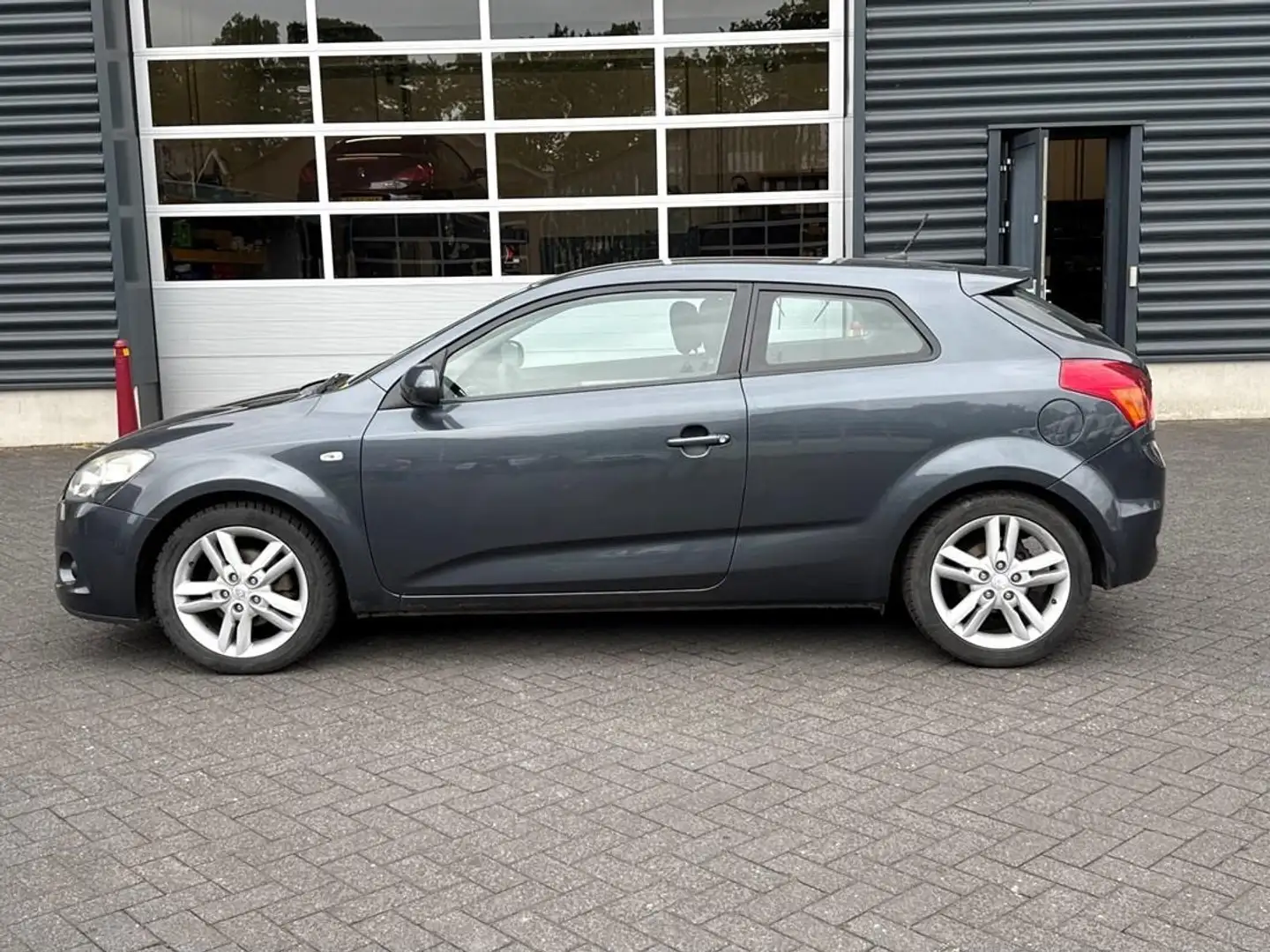 Kia ProCeed / pro_cee'd 1.4 CVVT X-tra Trekhaak, Airco Gris - 2
