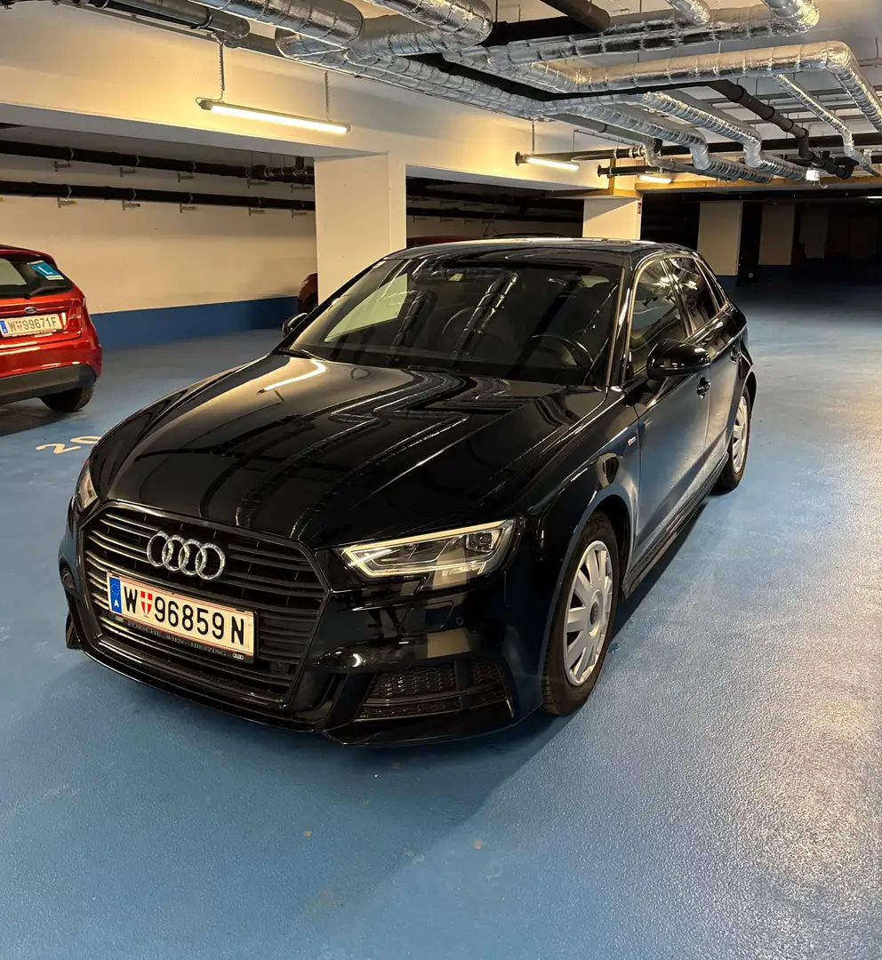Audi A3 1,0 TFSI S-tronic sport Schwarz - 1