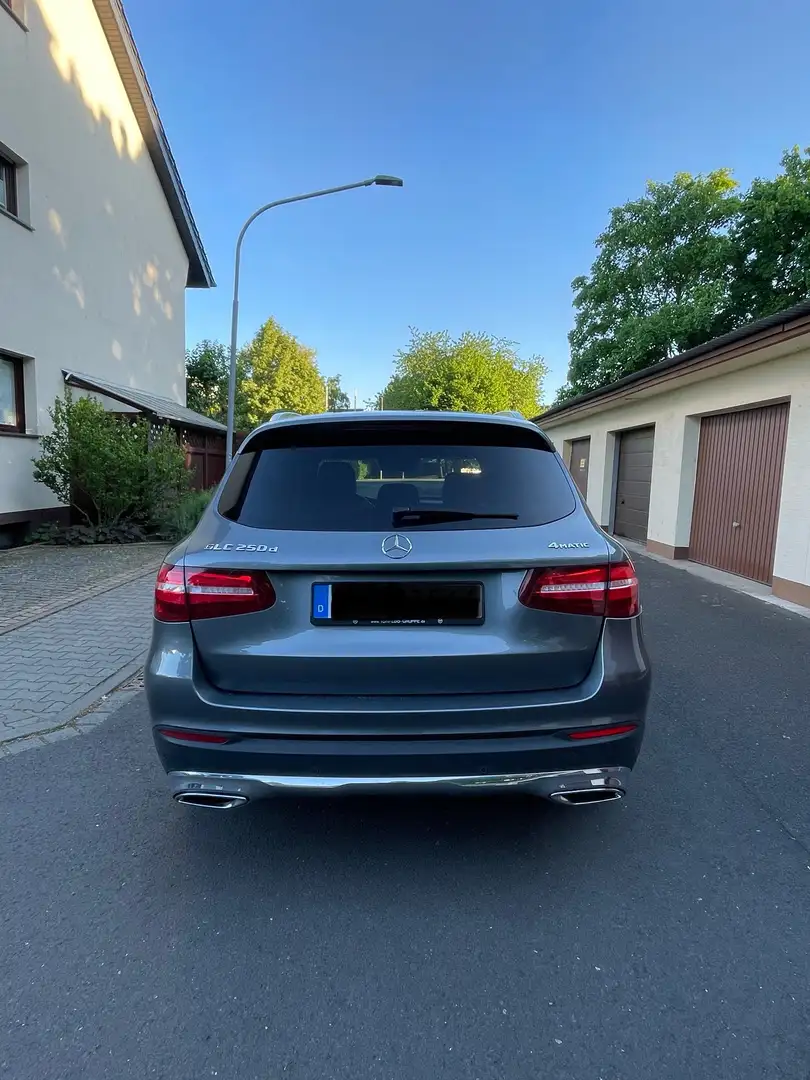 Mercedes-Benz GLC 250 d 4Matic 9G-TRONIC - 1