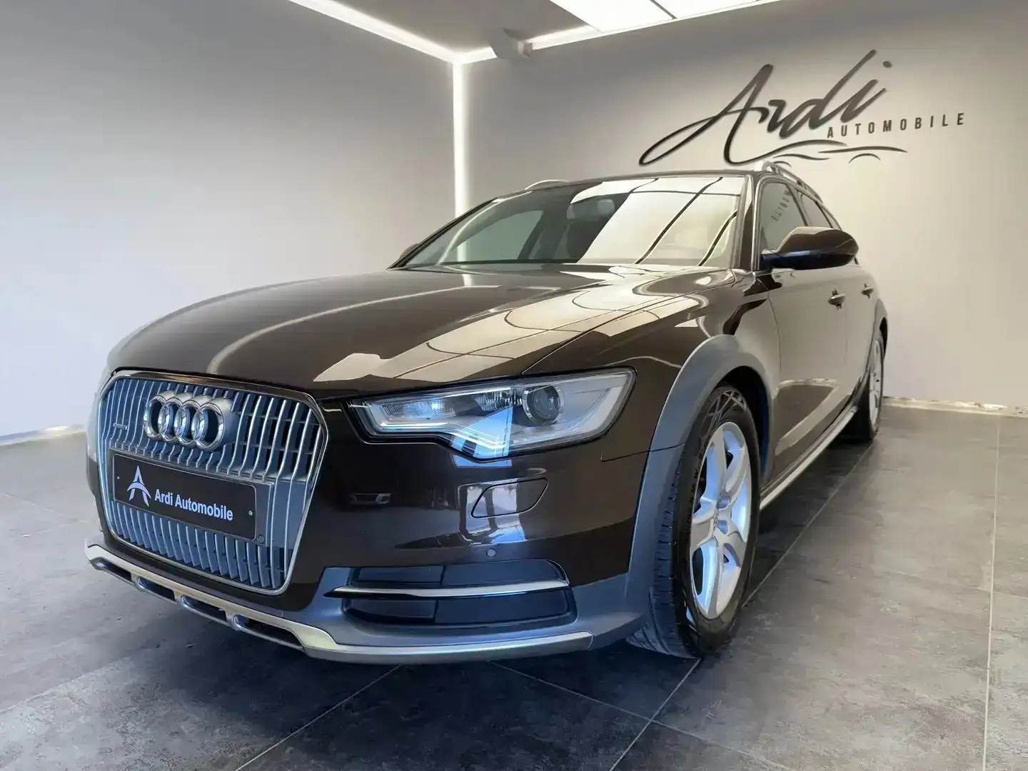 Audi A6 allroad 3.0 TDi V6 Quattro S tronic *CARPASS*XENON*CAMERA* Brun - 1