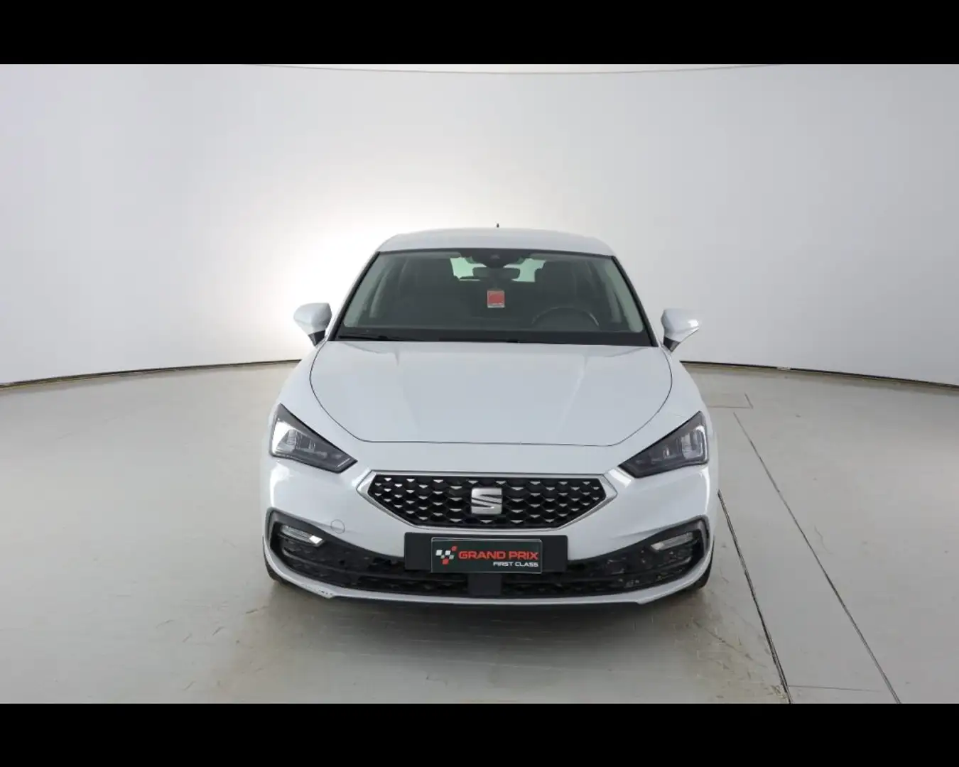 SEAT Leon 1.5 eTSI 150 CV DSG Xcellence Bianco - 1