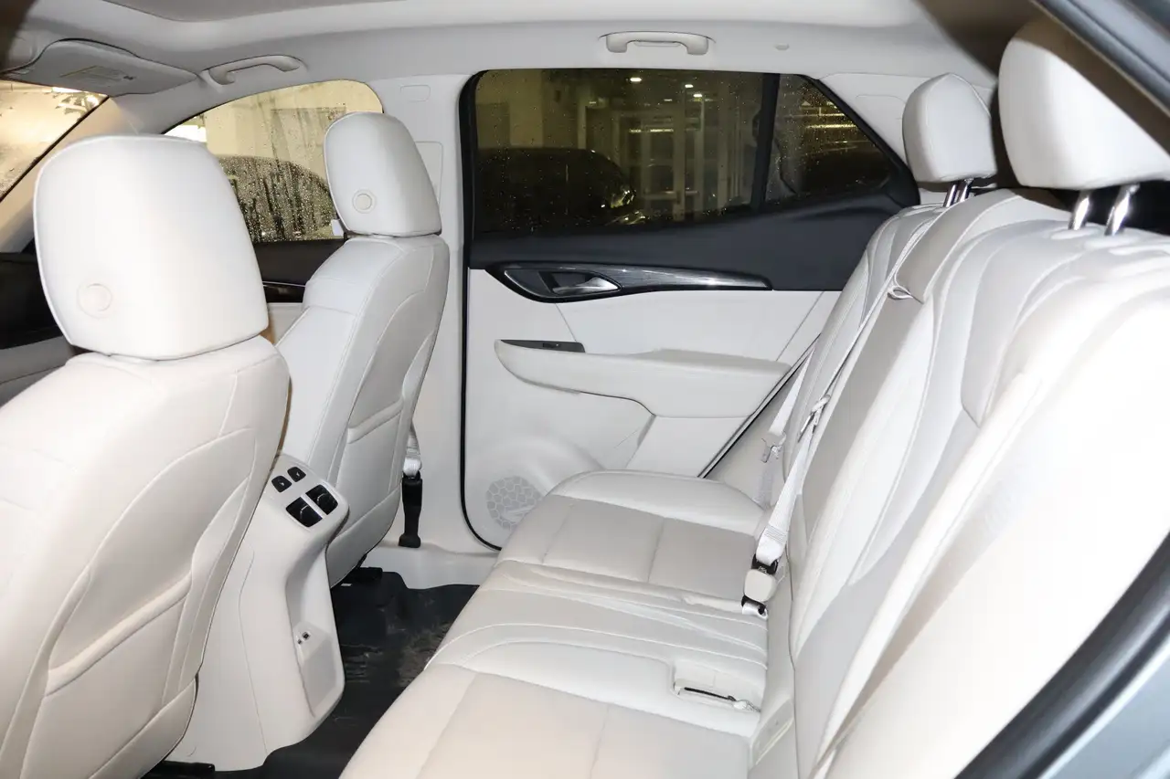 Buick Envision снимка Buick Envision