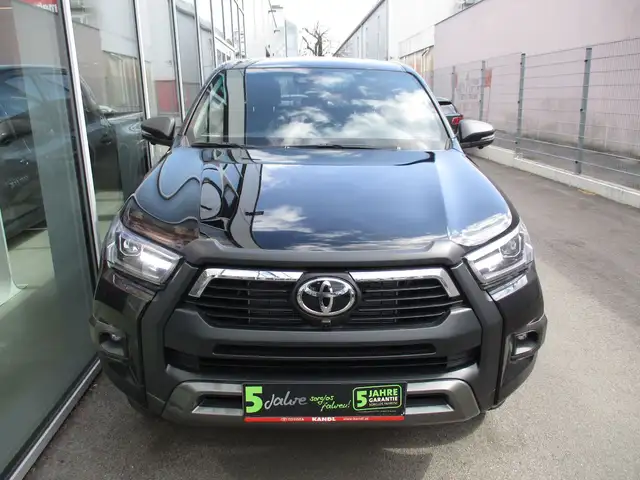 Toyota Hilux DK Invincible 4WD 2.8 D-4D MHEV Aut. Ansicht 3