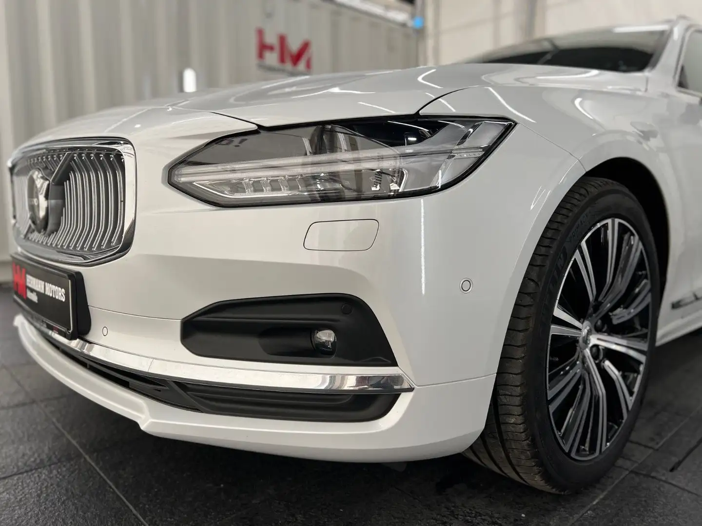 Volvo V90 Kombi Inscription Mild-Hybrid/LED/ACC/Bluet. Белый - 2