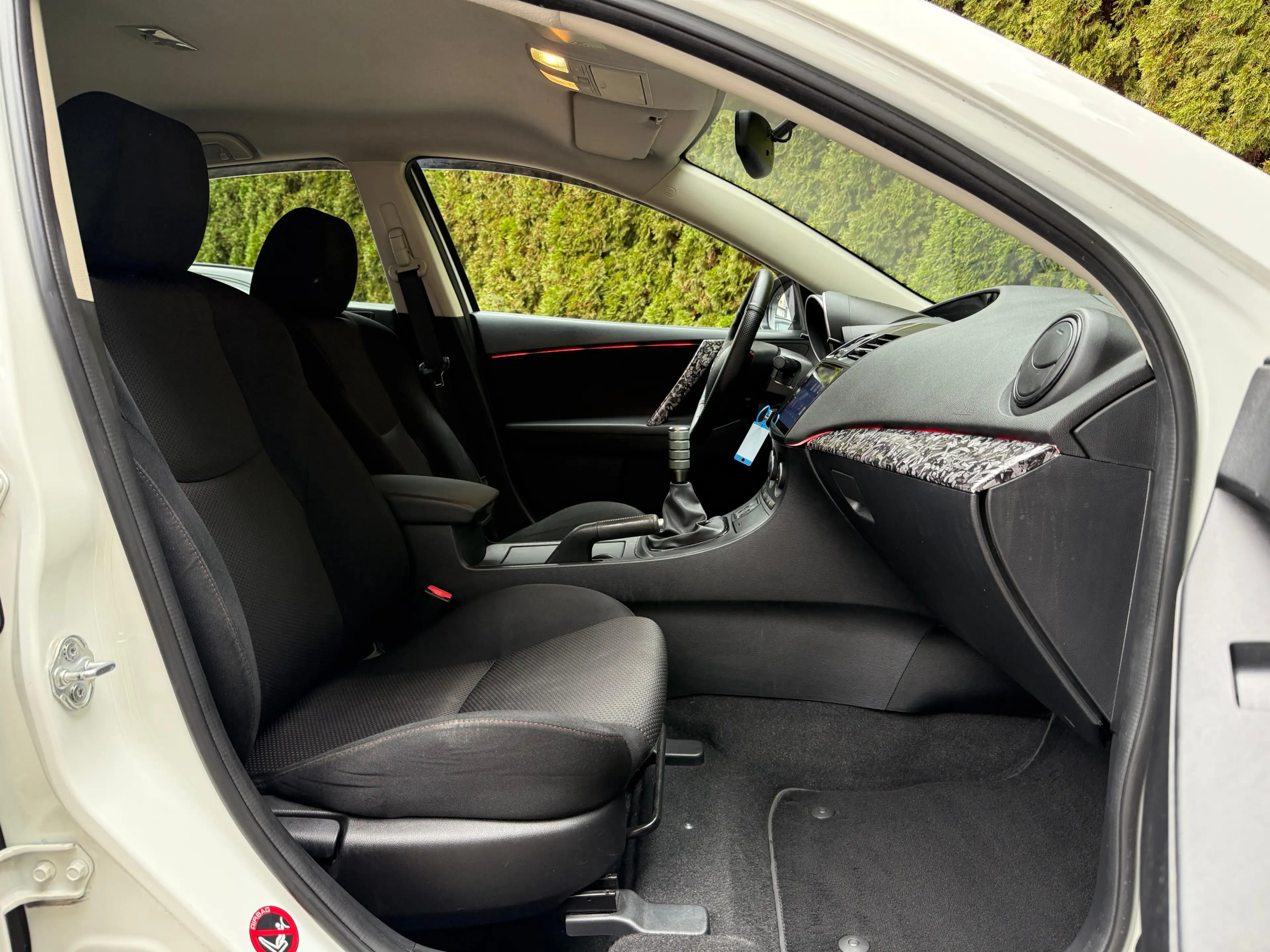 Mazda 3 2.0 Kenko Sport-Line NAV+SHZ+MAPS+AHK+AMBI+PDC — photo 11