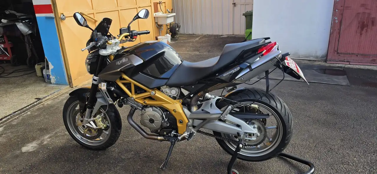 Aprilia Shiver 750