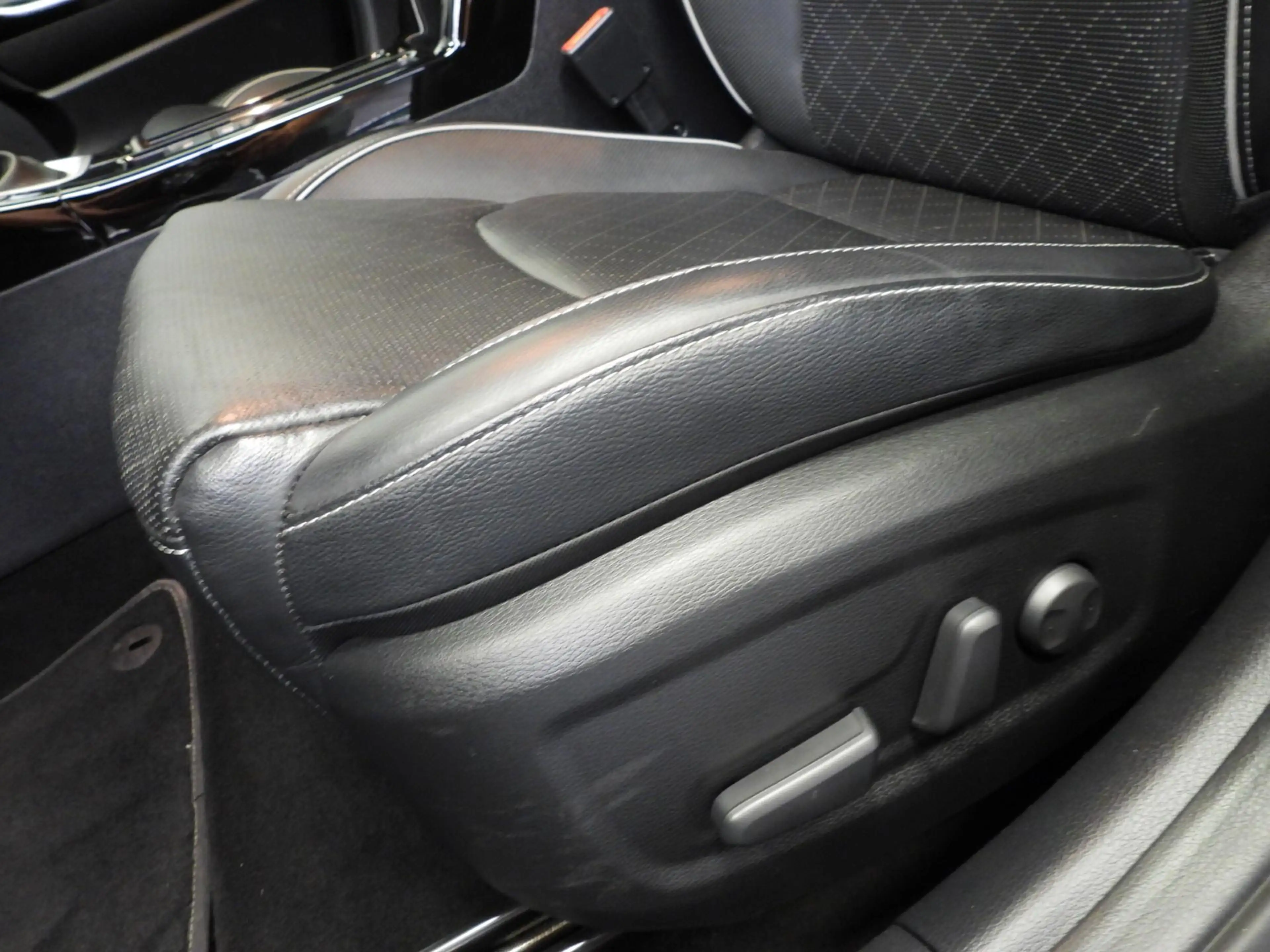 Kia XCeed 1.6 GDi PHEV Plug-In ExecutiveLine LEER/MEMORY/LED — photo 28
