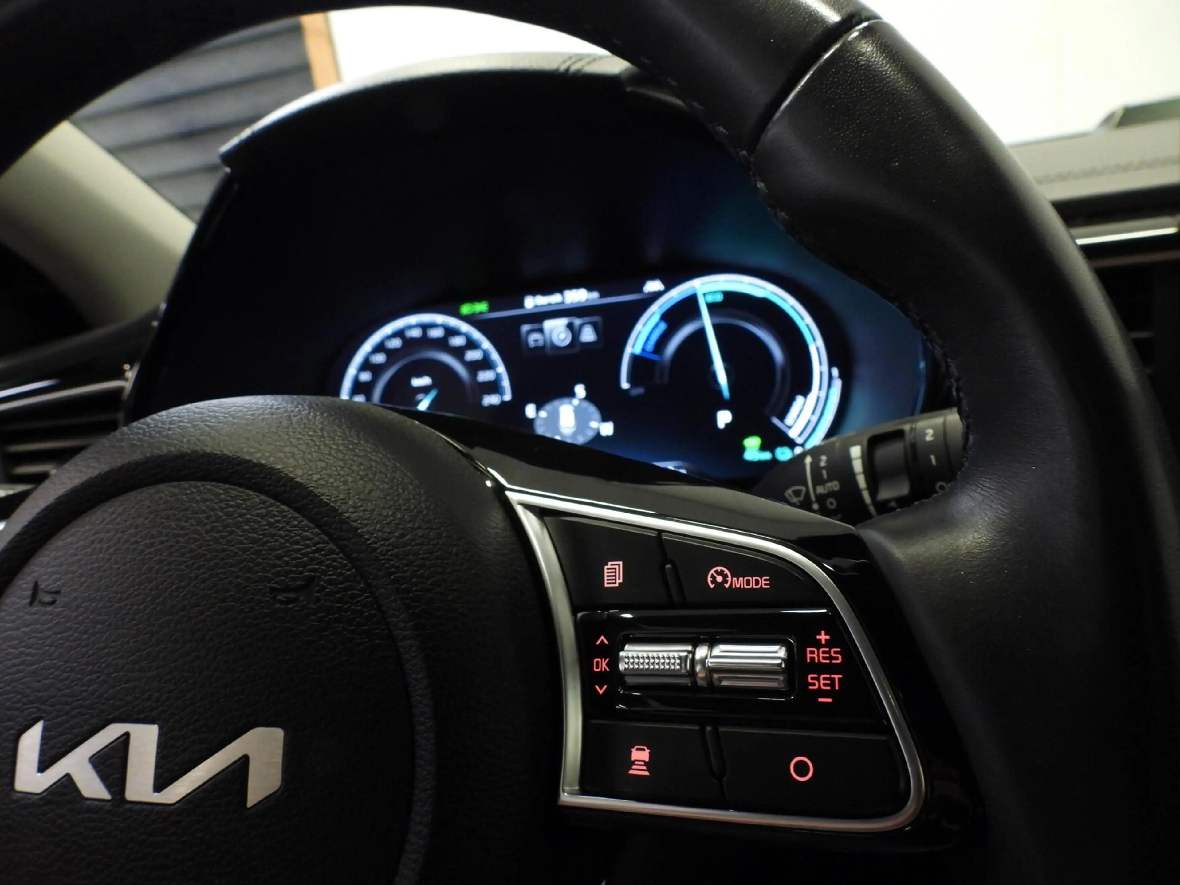 Kia XCeed 1.6 GDi PHEV Plug-In ExecutiveLine LEER/MEMORY/LED — photo 16