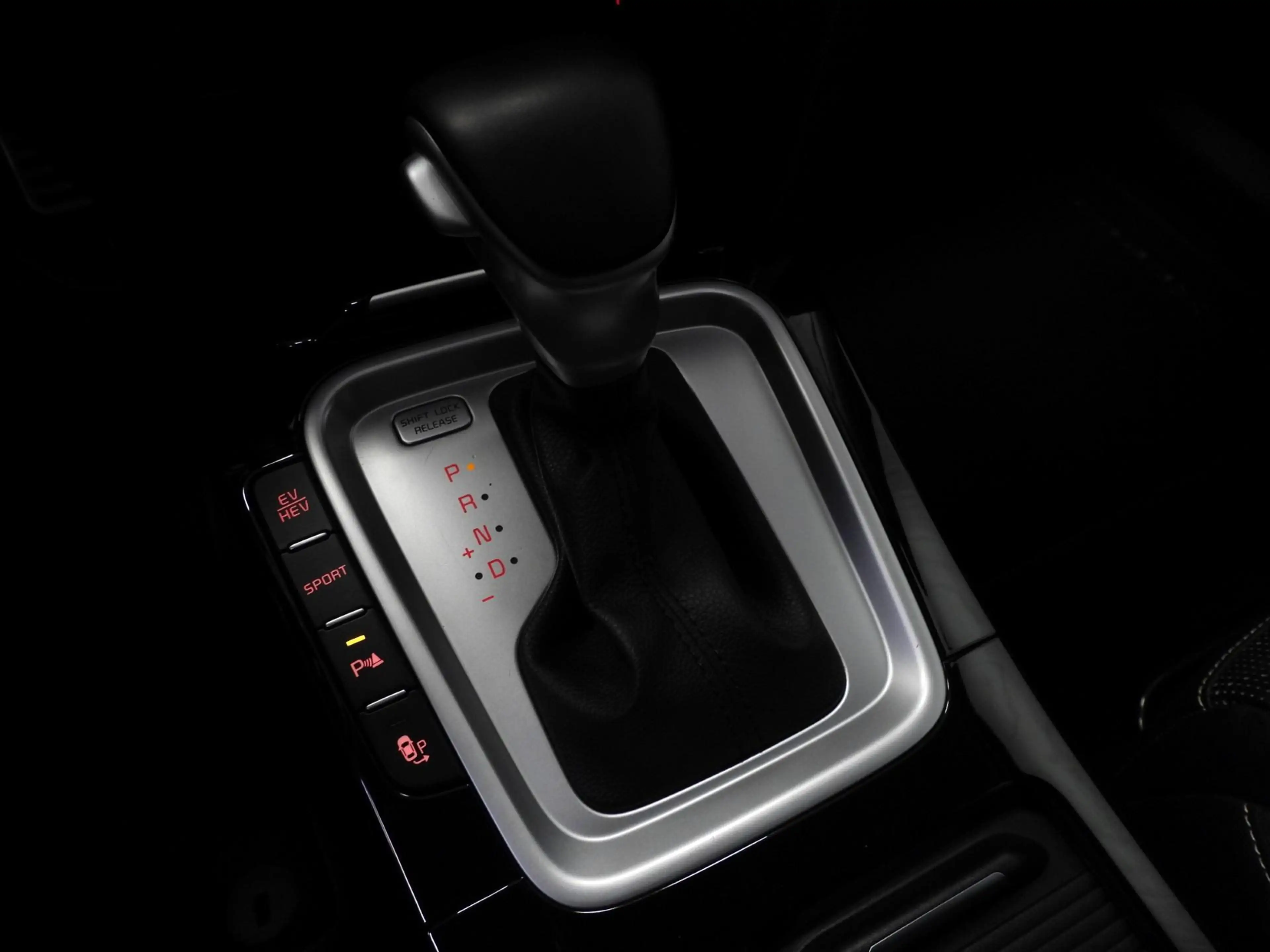 Kia XCeed 1.6 GDi PHEV Plug-In ExecutiveLine LEER/MEMORY/LED — photo 17