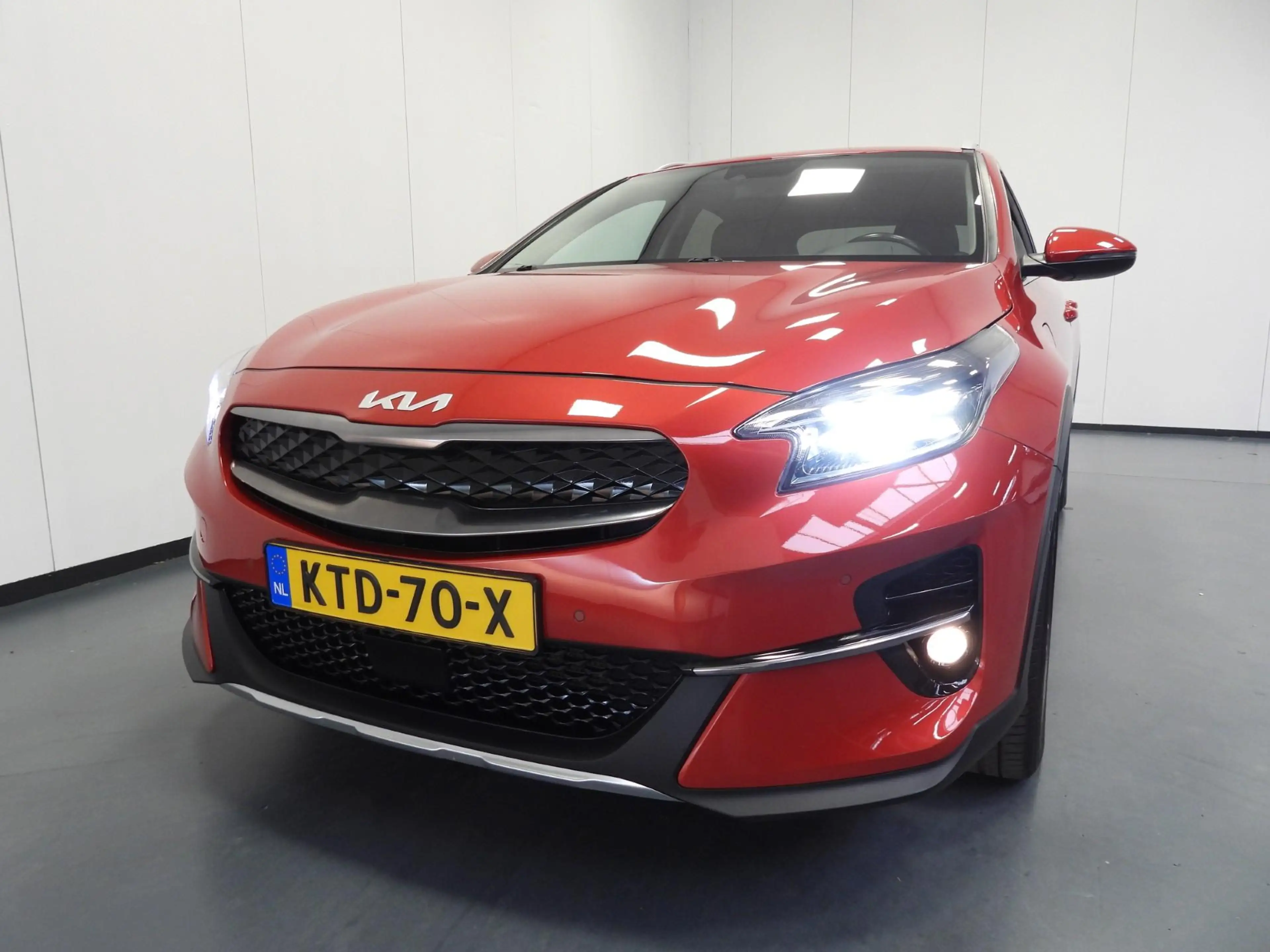 Kia XCeed 1.6 GDi PHEV Plug-In ExecutiveLine LEER/MEMORY/LED — photo 42