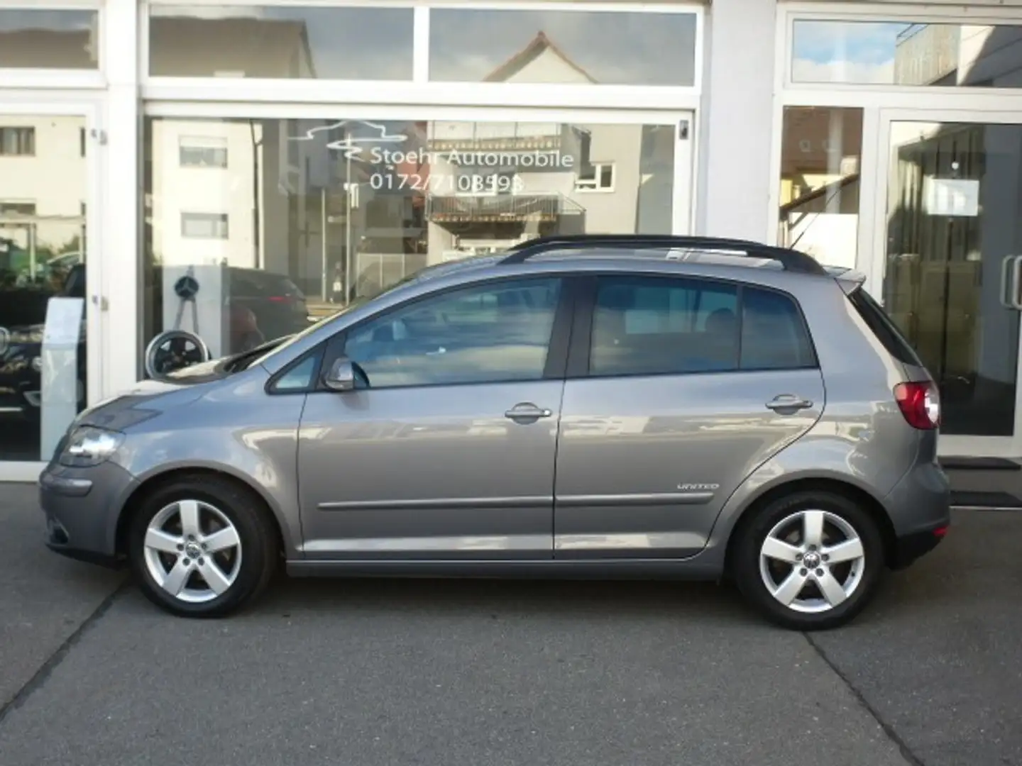 Volkswagen Golf Plus UNITED 1,6 AUTOMATIK PDC KLIMA Grau - 2