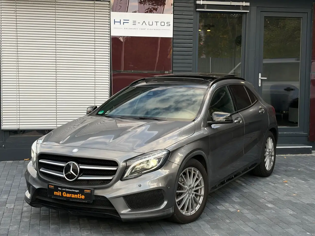 Mercedes-Benz GLA 220