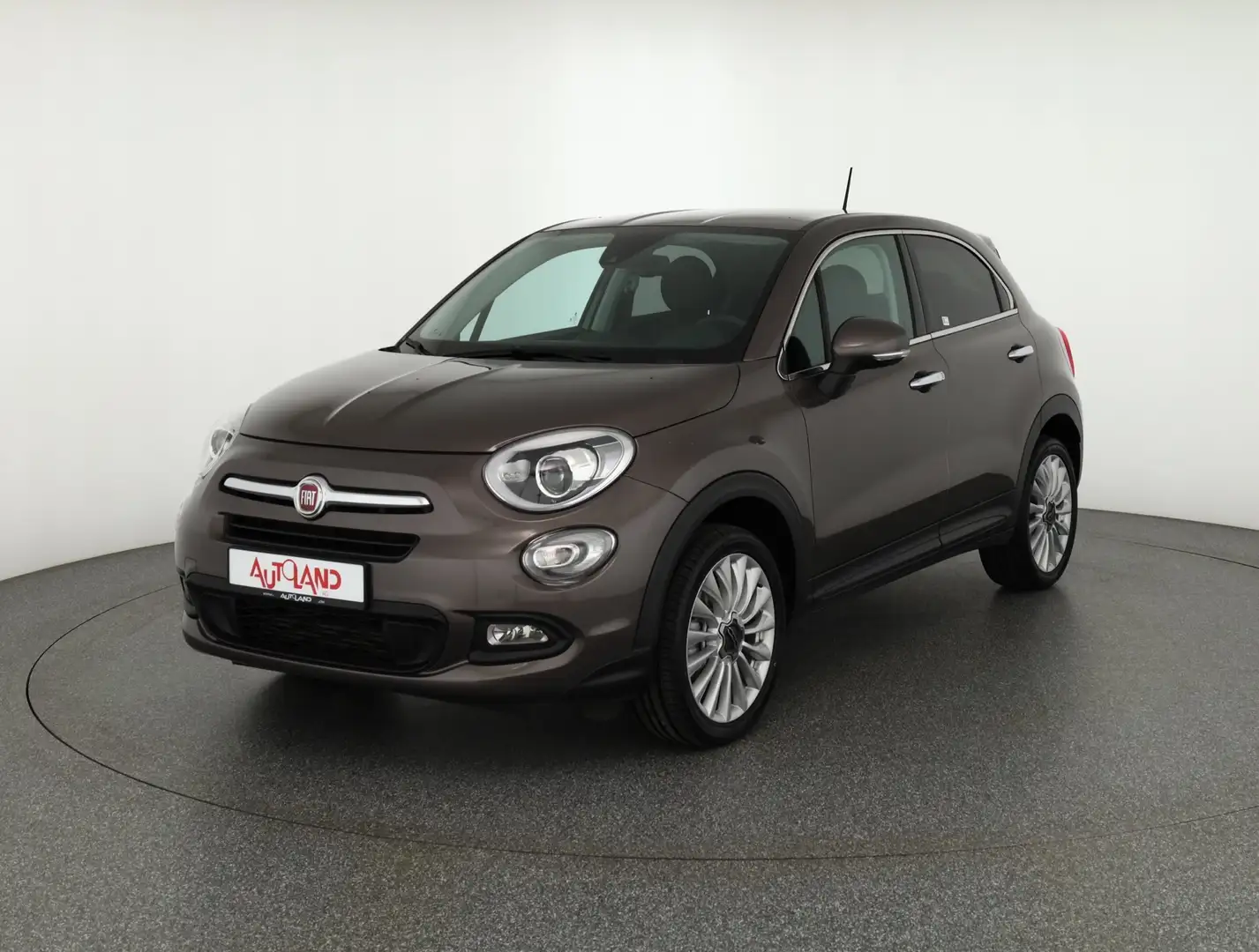 Fiat 500X 1.4 MultiAir Lounge Klimaaut. Bi-Xenon Navi Grau - 2