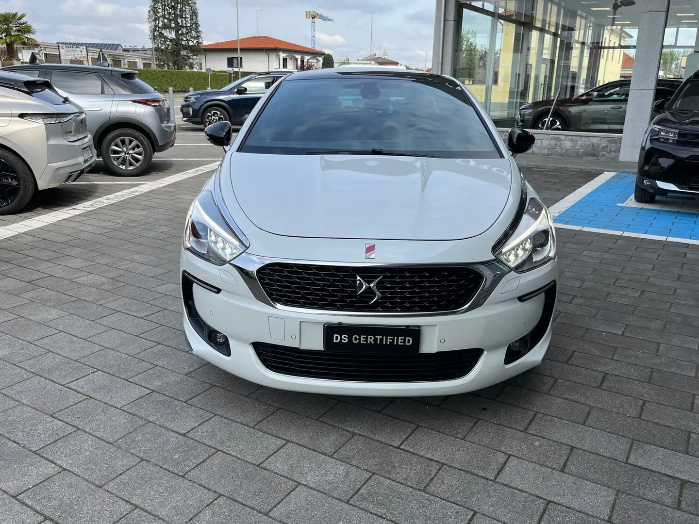 DS Automobiles DS 5 2.0 BlueHDi 180cv EAT6 PERFORMANCE LINE USATO Blanc - 2