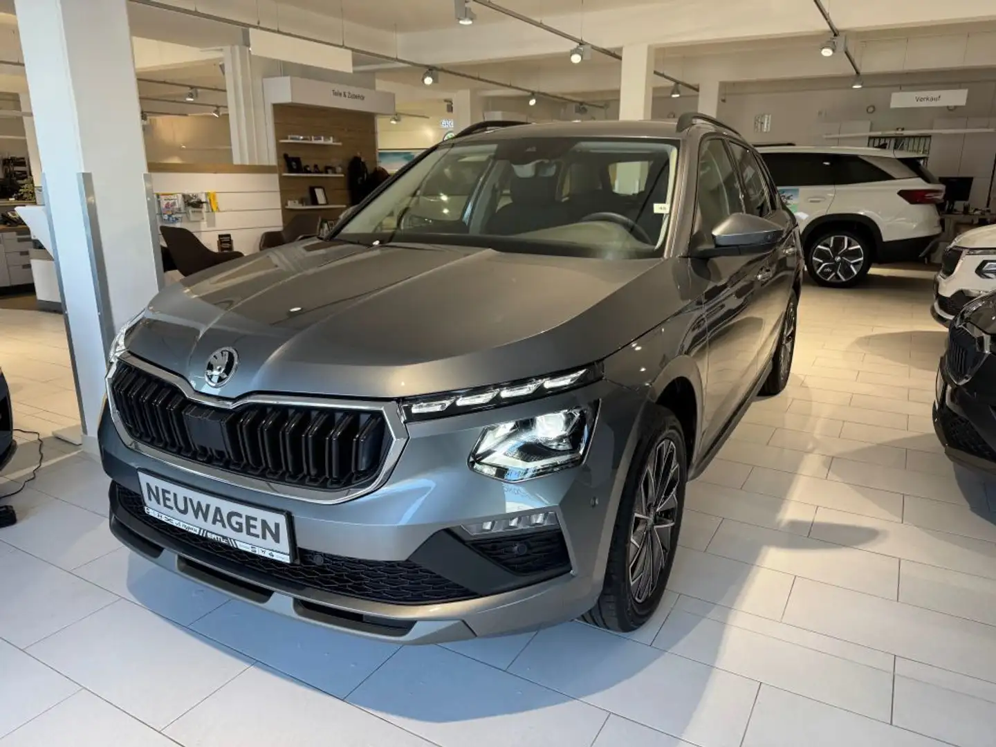 Skoda Kamiq 1.5 TSI Tour (NW) Gris - 1