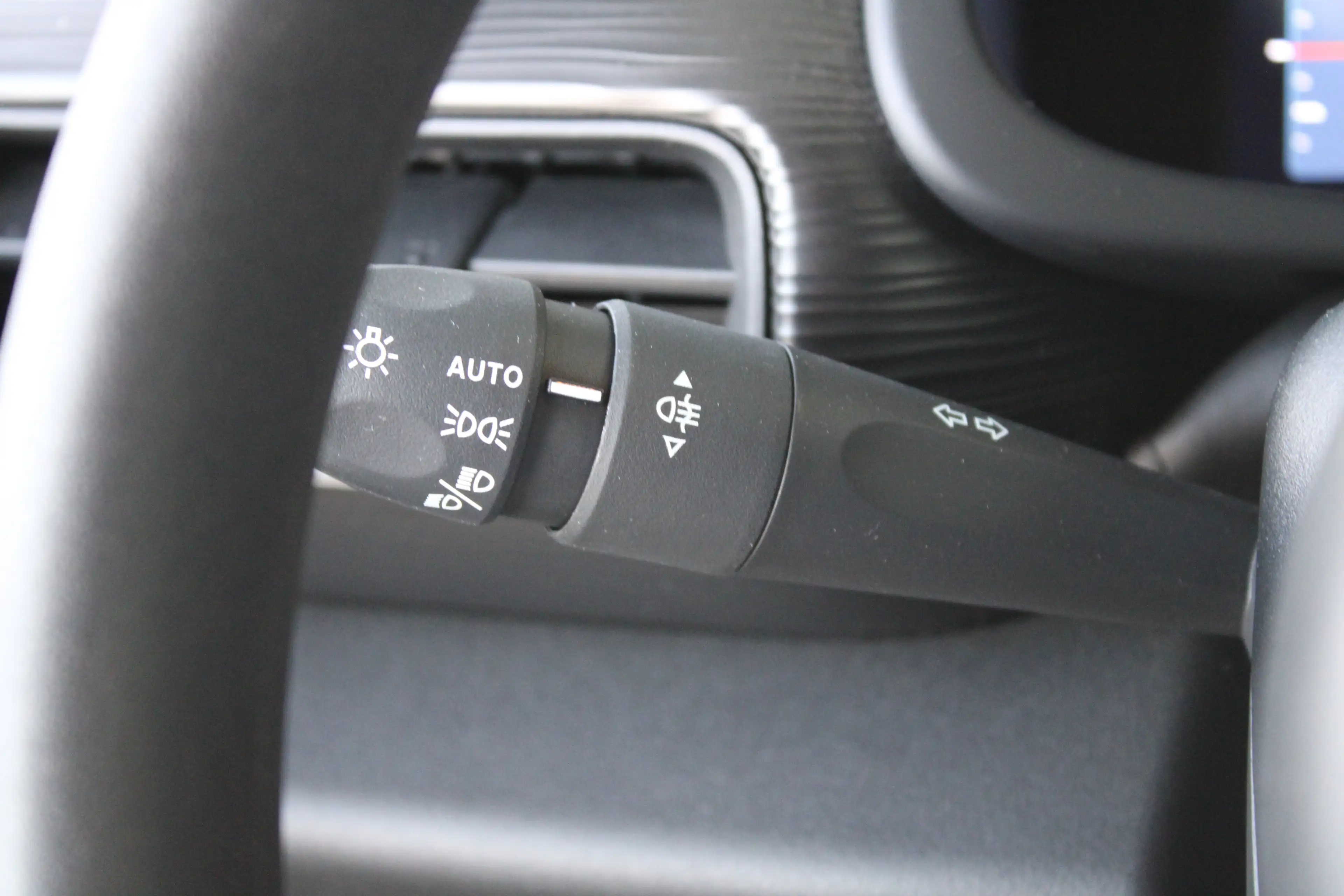 Jeep Avenger Longitude 54 kWh | SOH 95% | Keyless entry | Navig — photo 18
