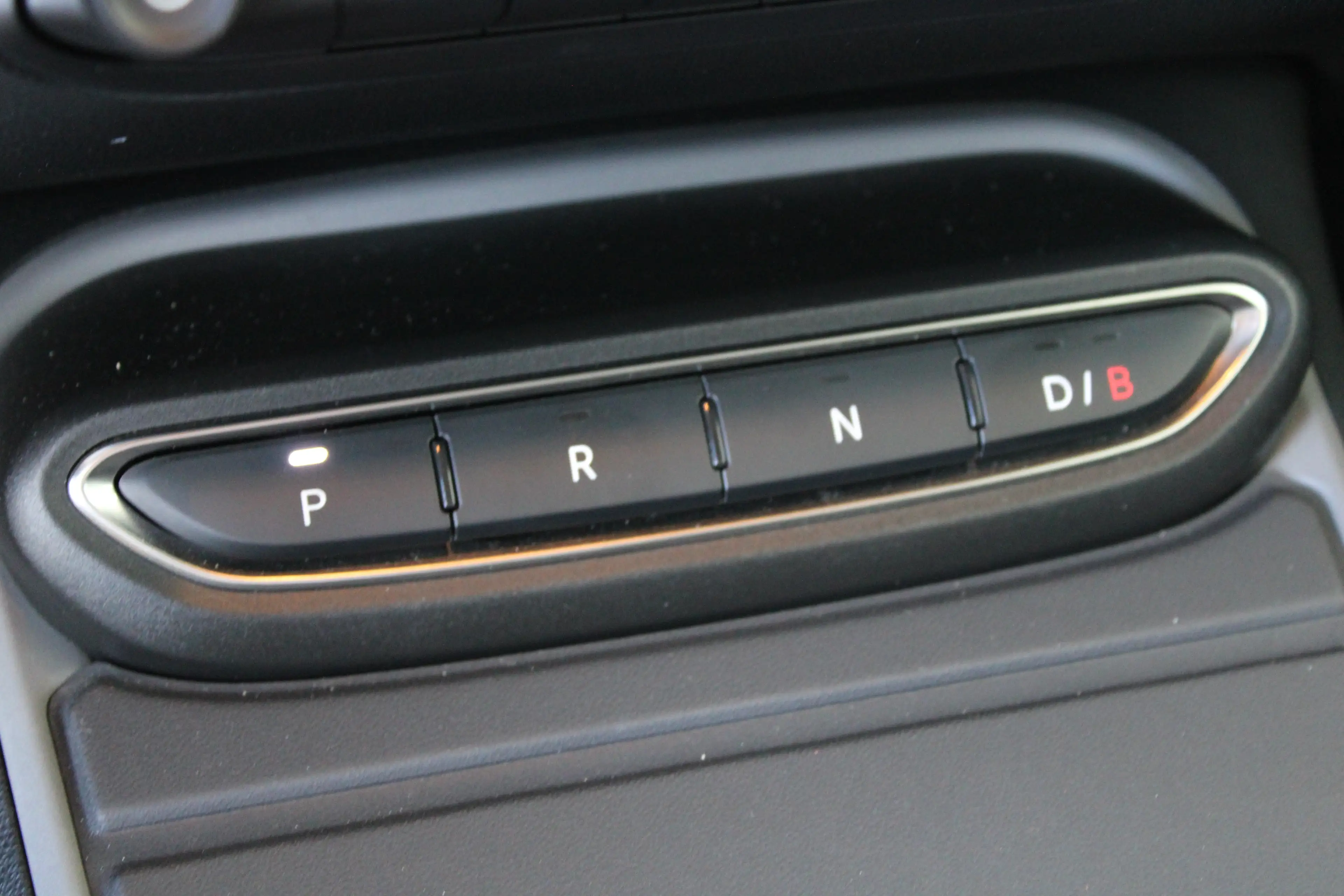 Jeep Avenger Longitude 54 kWh | SOH 95% | Keyless entry | Navig — photo 28